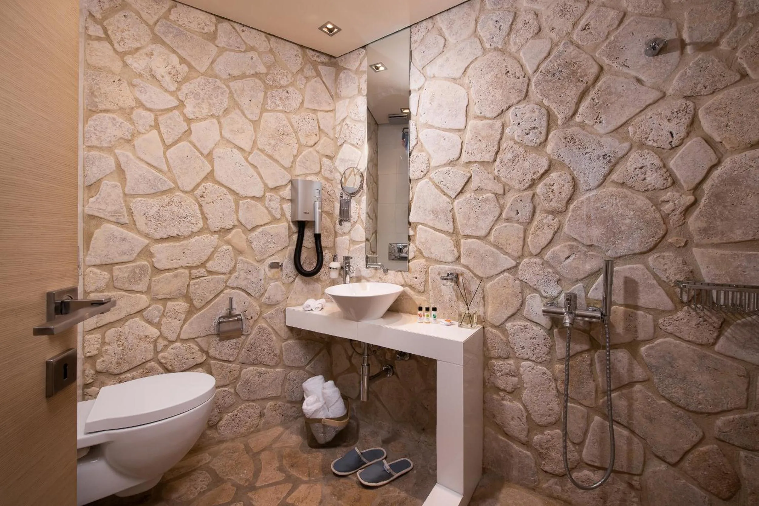 Bathroom in Afrodite Suites