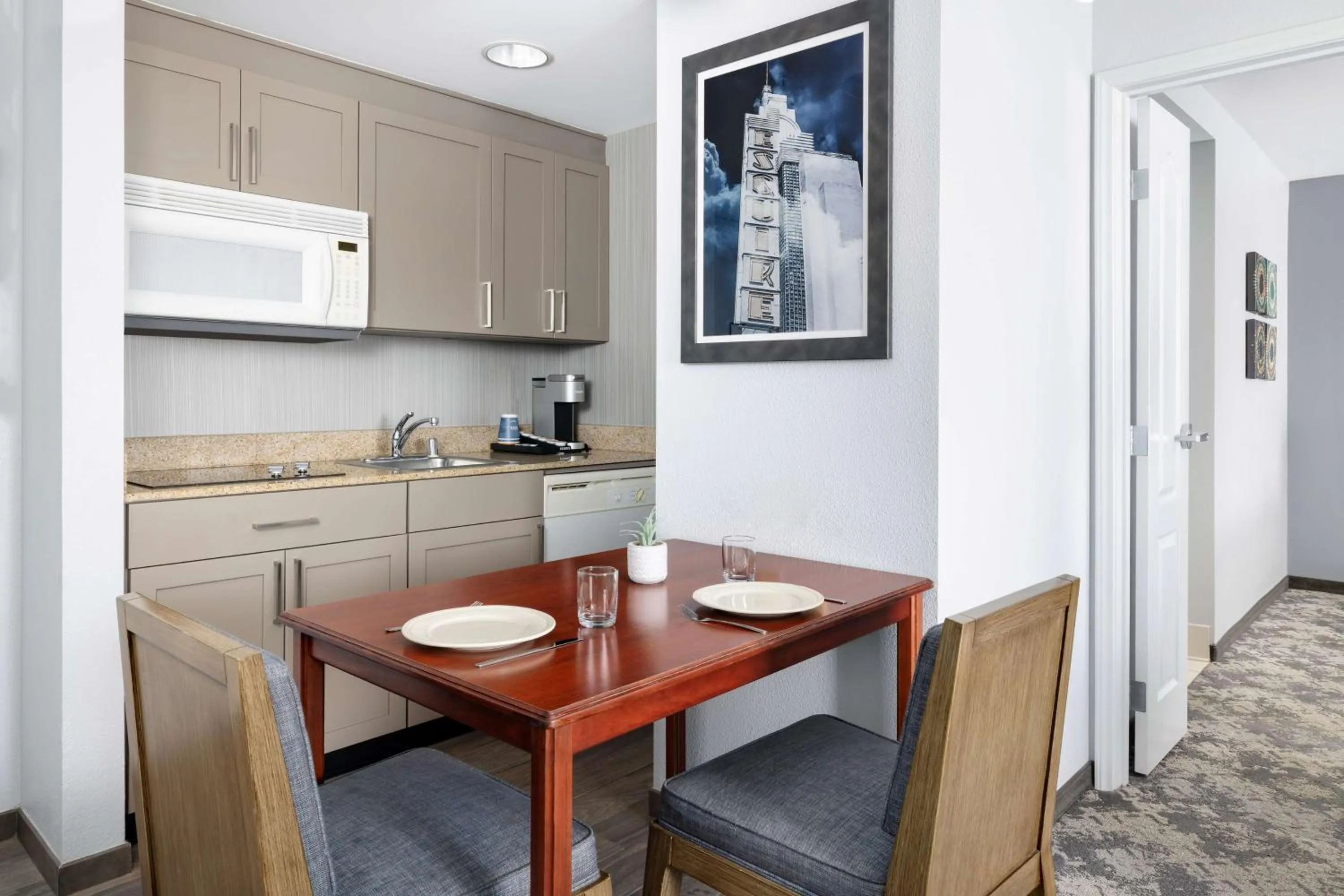 Kitchen or kitchenette in Homewood Suites by Hilton Sacramento/Roseville