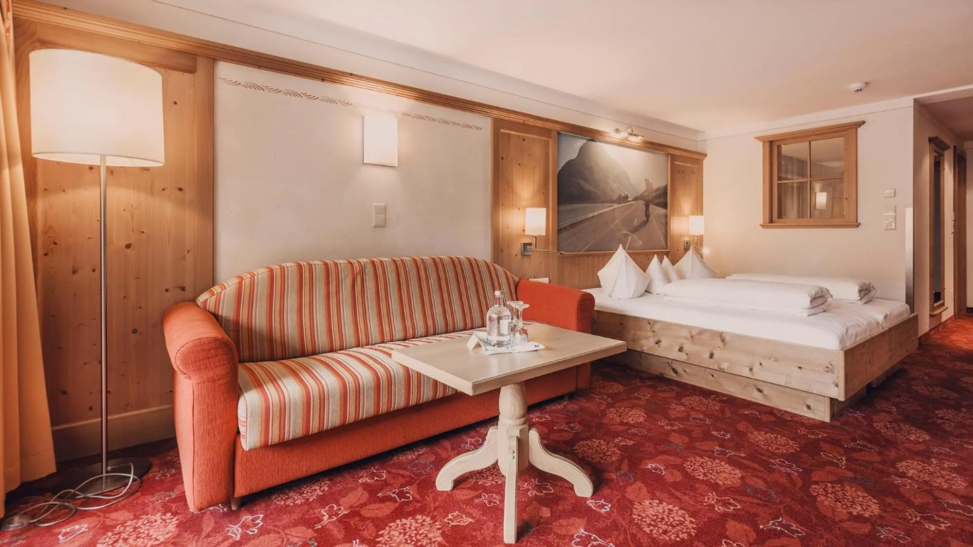 Photo of the whole room, Bed in Hotel Auhof Kappl