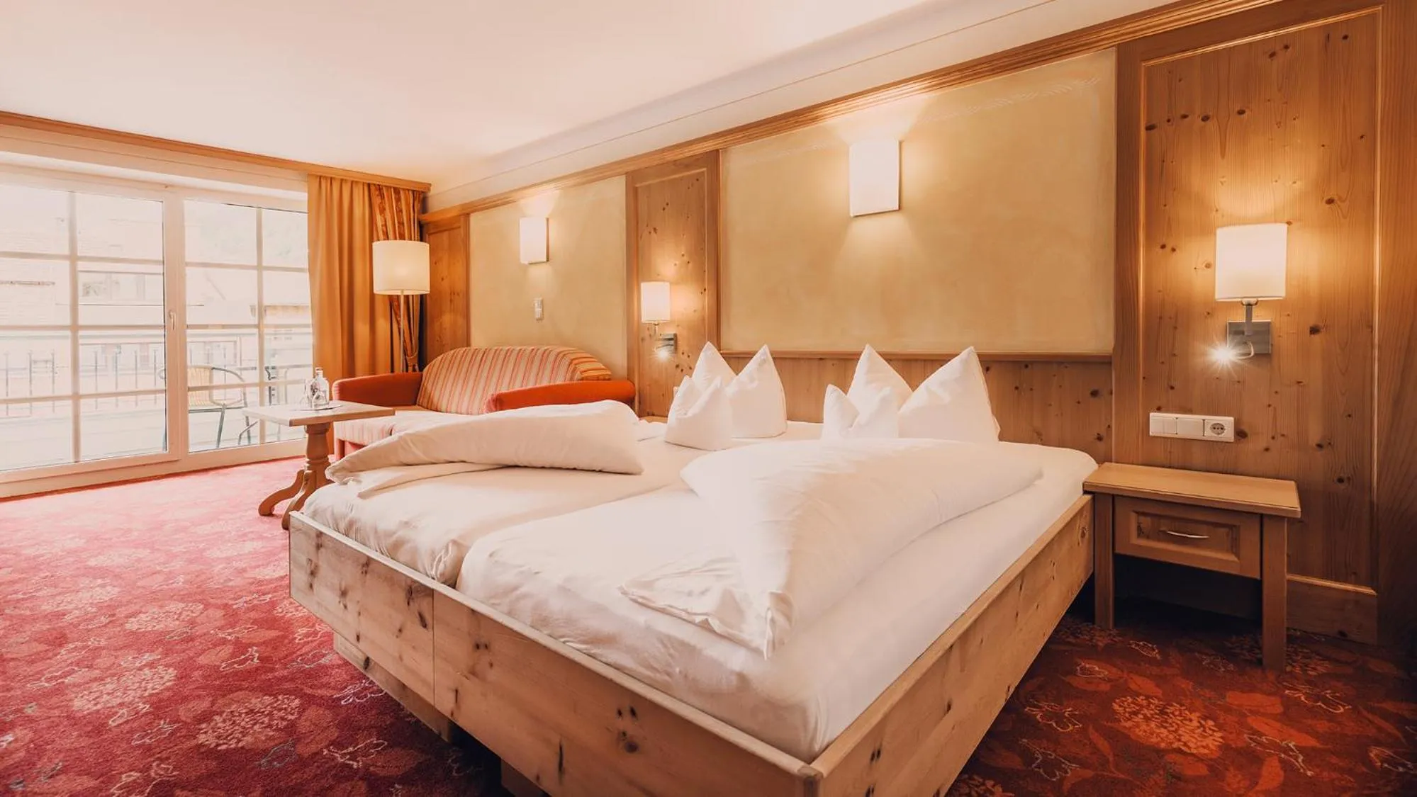 Photo of the whole room, Bed in Hotel Auhof Kappl