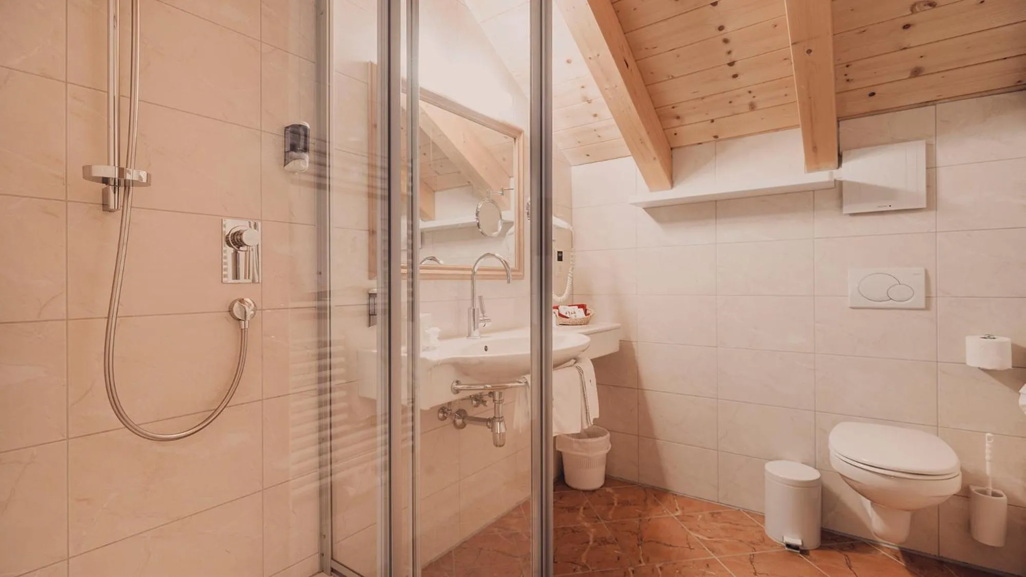 Bathroom in Hotel Auhof Kappl