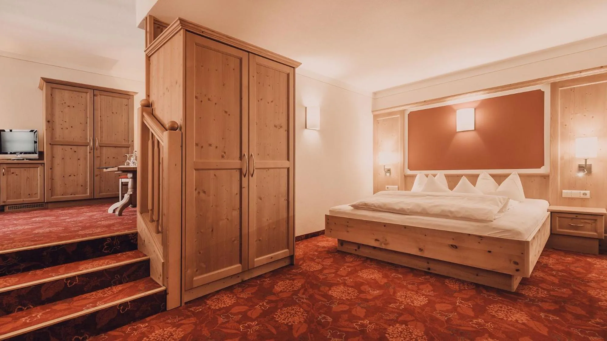 Photo of the whole room, Bed in Hotel Auhof Kappl