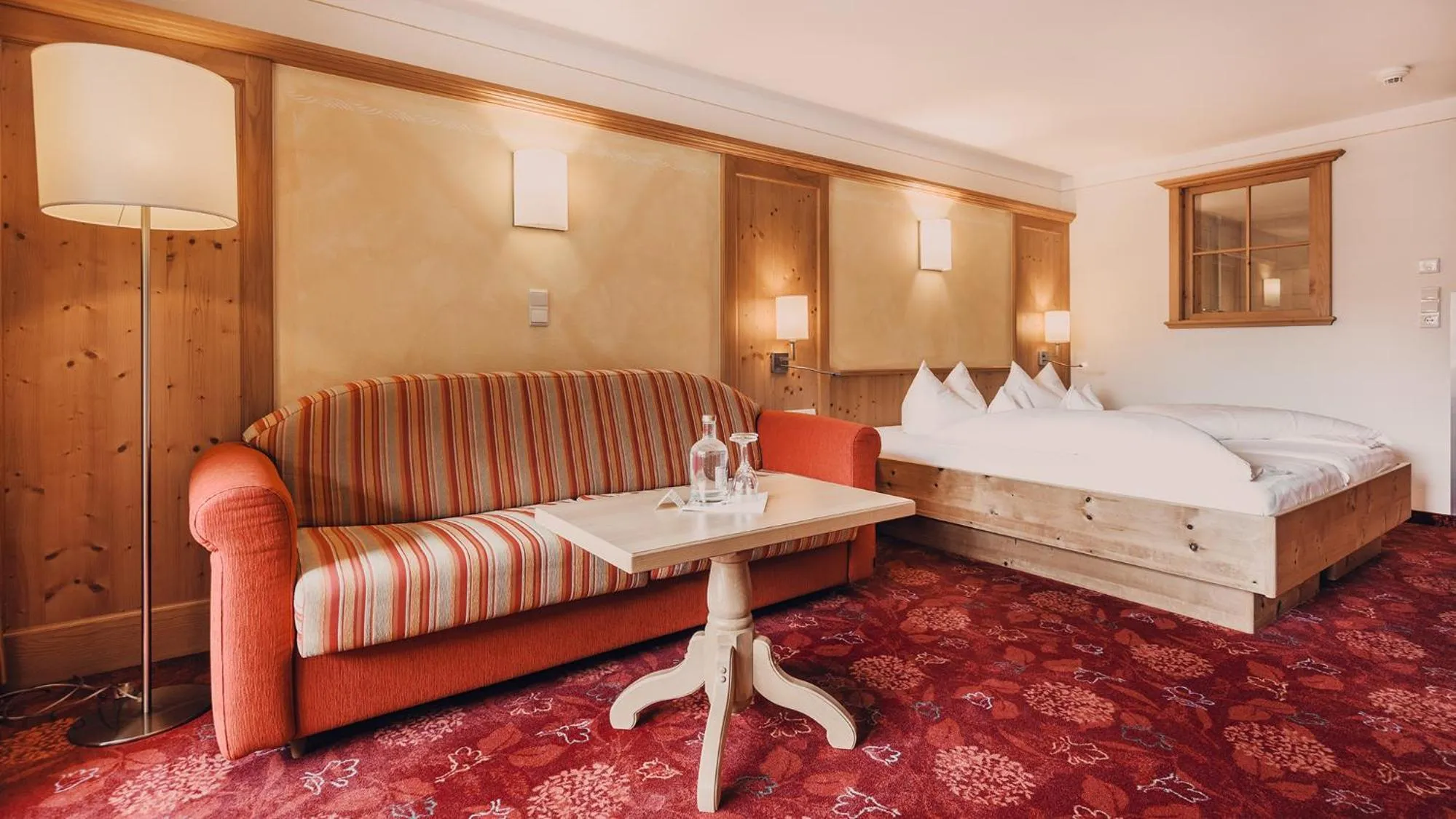 Photo of the whole room, Bed in Hotel Auhof Kappl