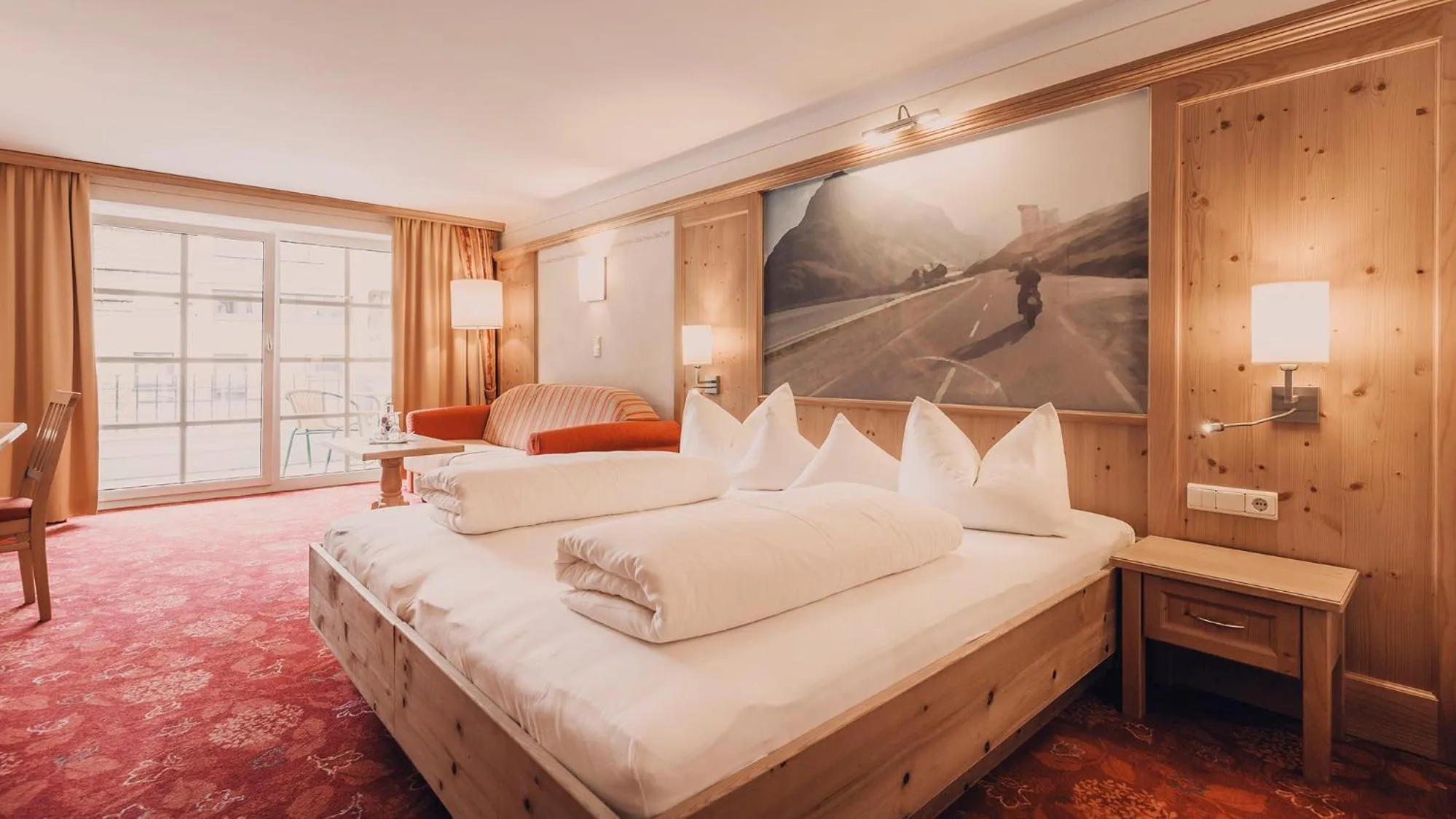 Photo of the whole room, Bed in Hotel Auhof Kappl