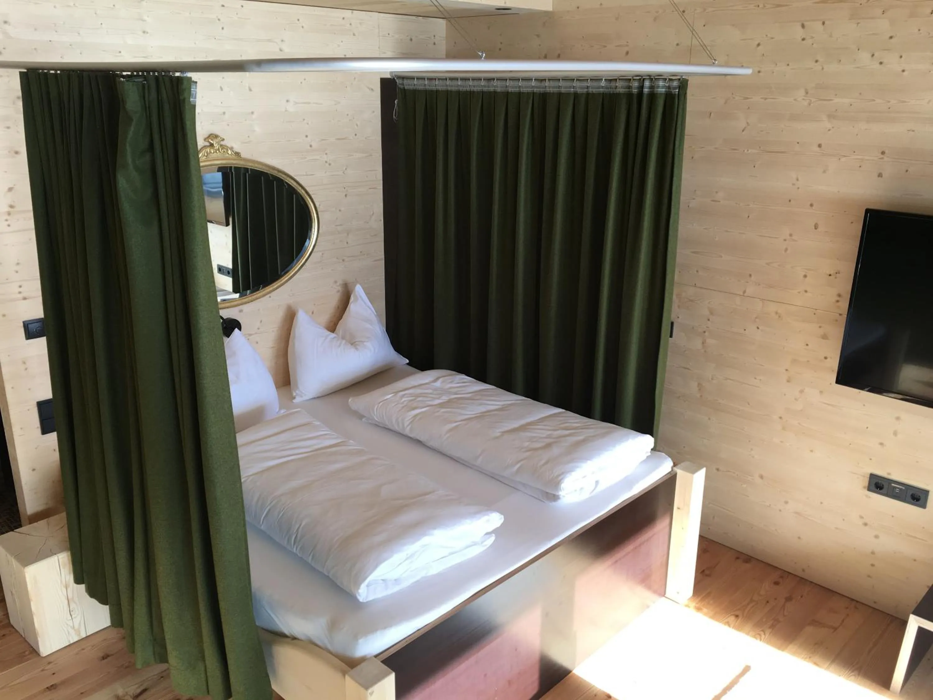 Bed in Hotel Jagdschloss Resort