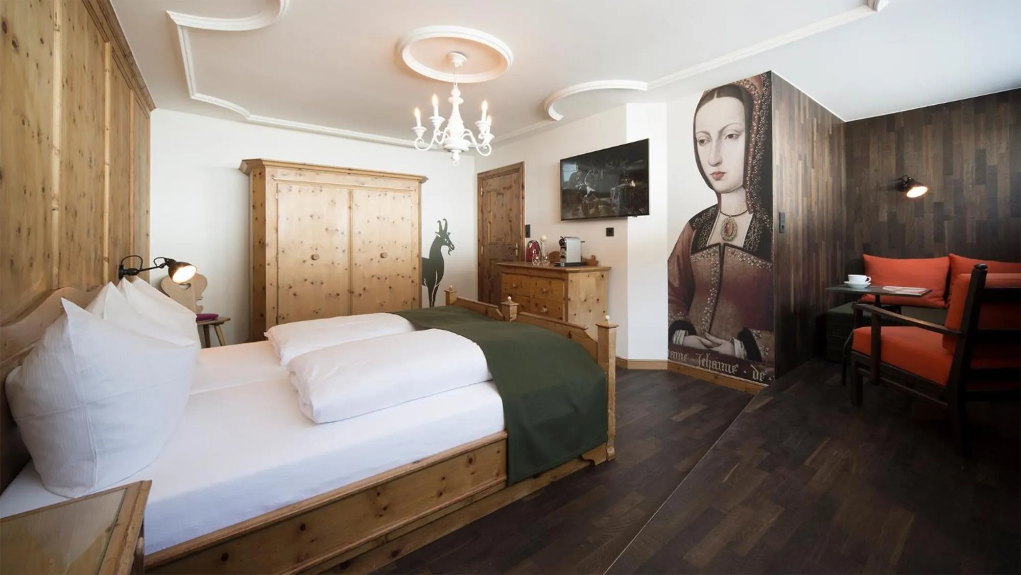 Photo of the whole room, Bed in Hotel Jagdschloss Resort