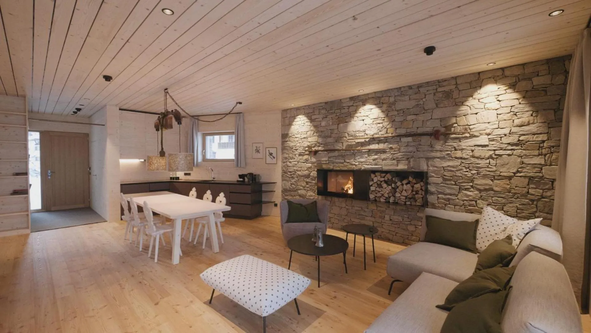 Kitchen or kitchenette in Hotel Jagdschloss Resort