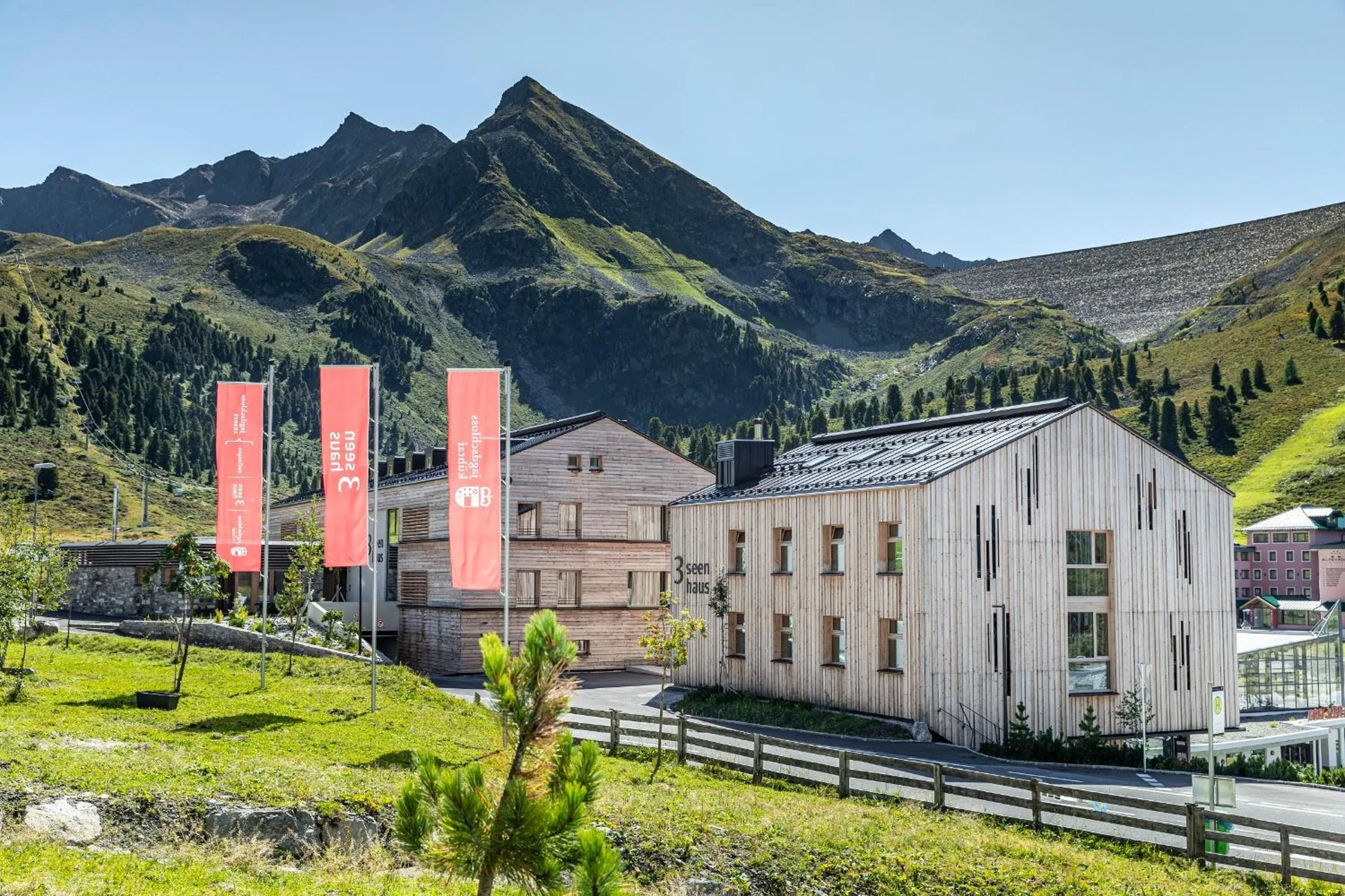 Property building in Hotel Jagdschloss Resort