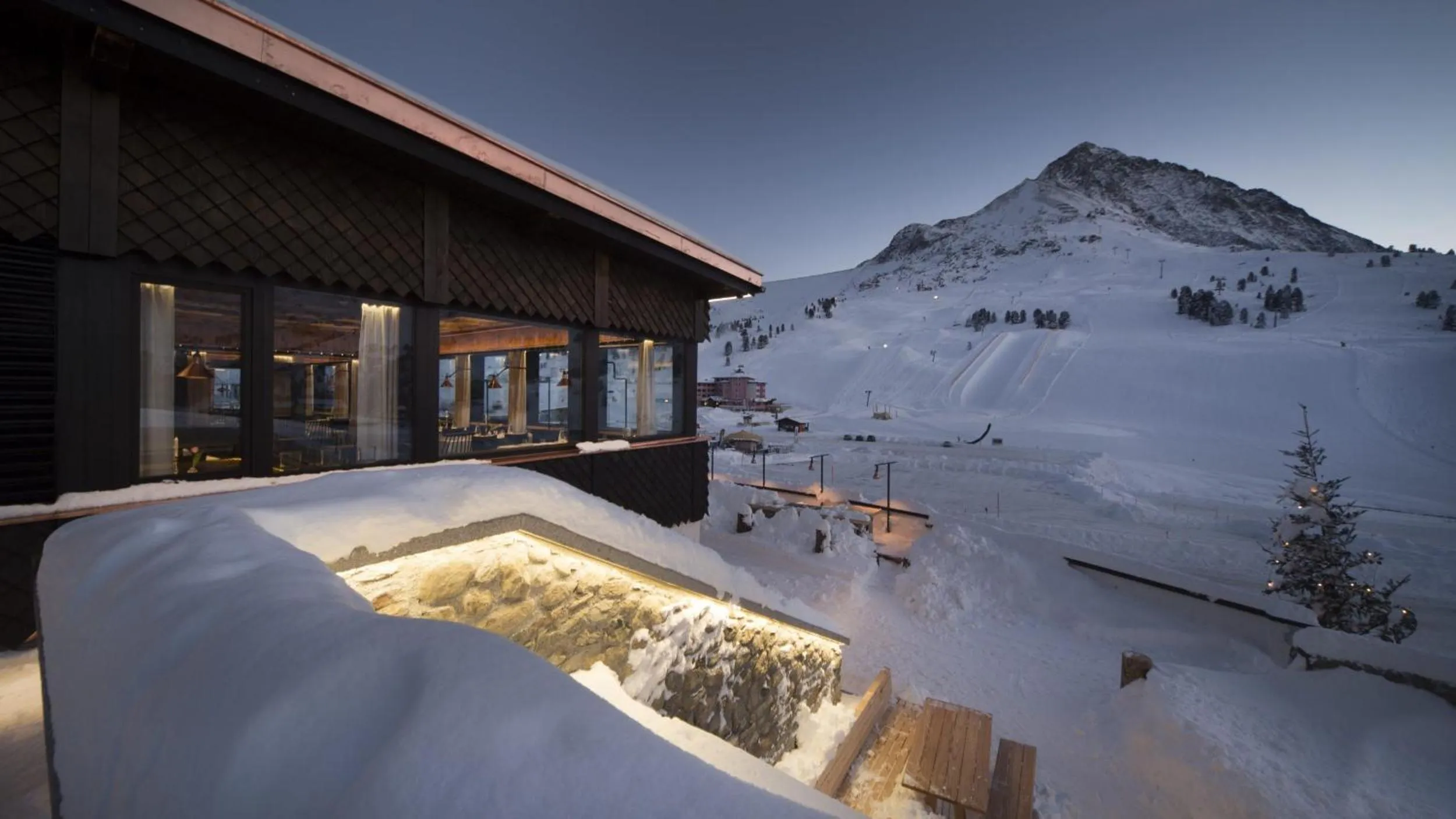 Property building in Hotel Jagdschloss Resort