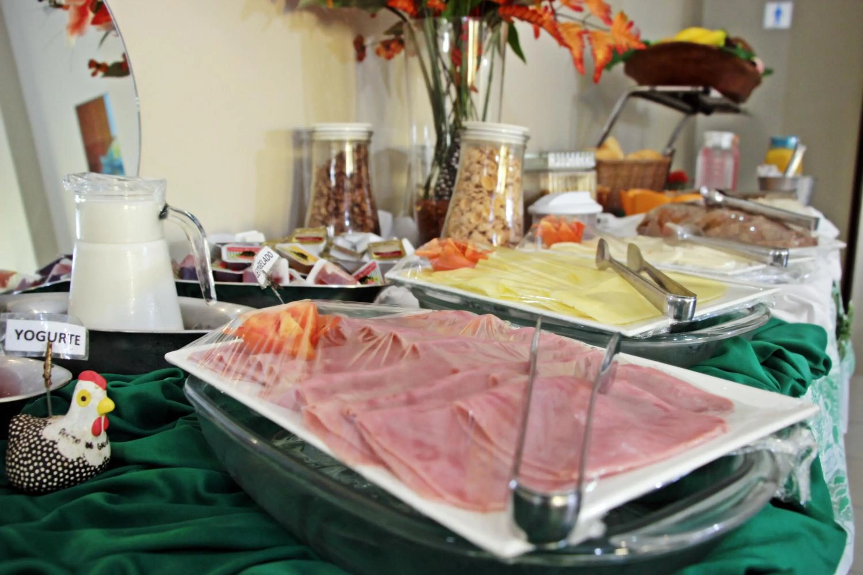 Breakfast in Pousada Vila do Porto