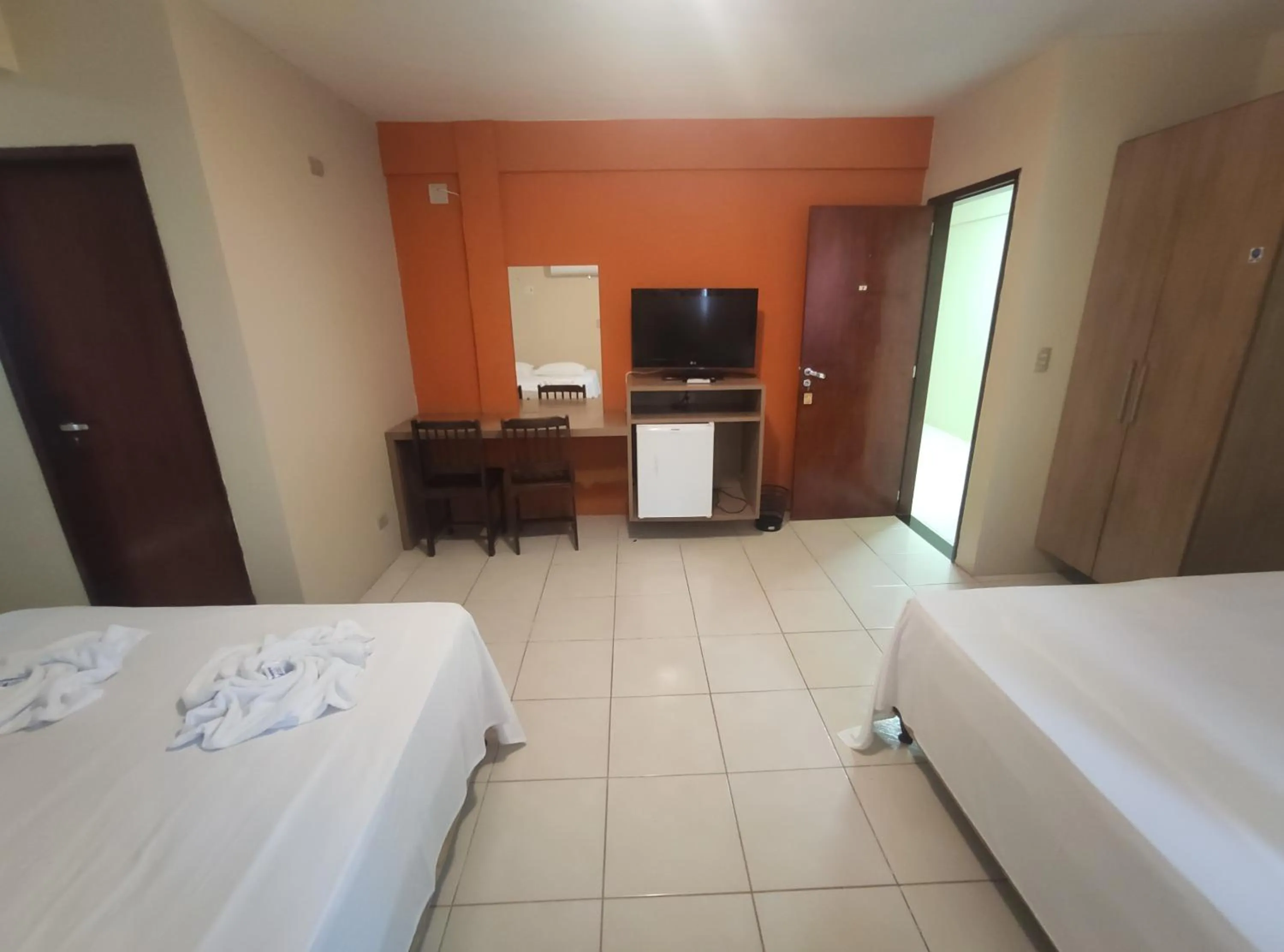 Photo of the whole room, Bed in Pousada Vila do Porto