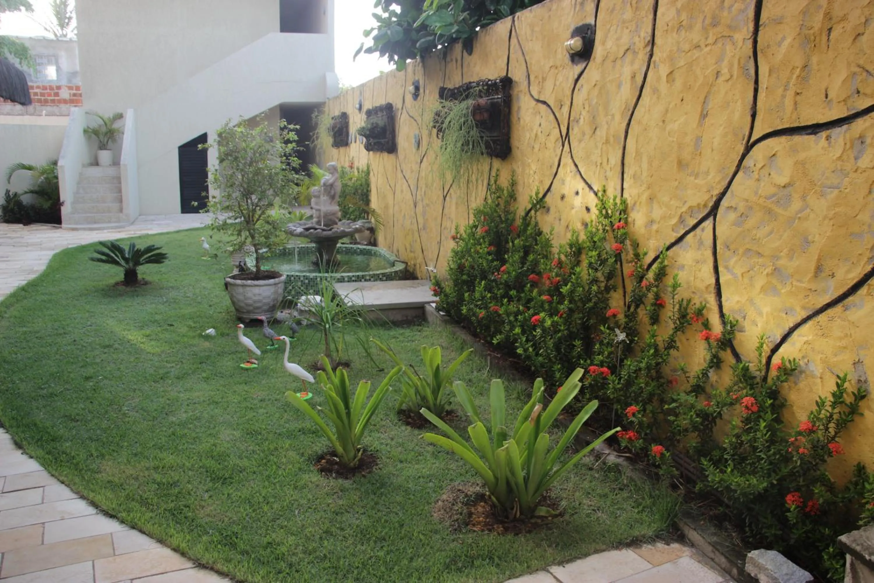 Garden in Pousada Vila do Porto