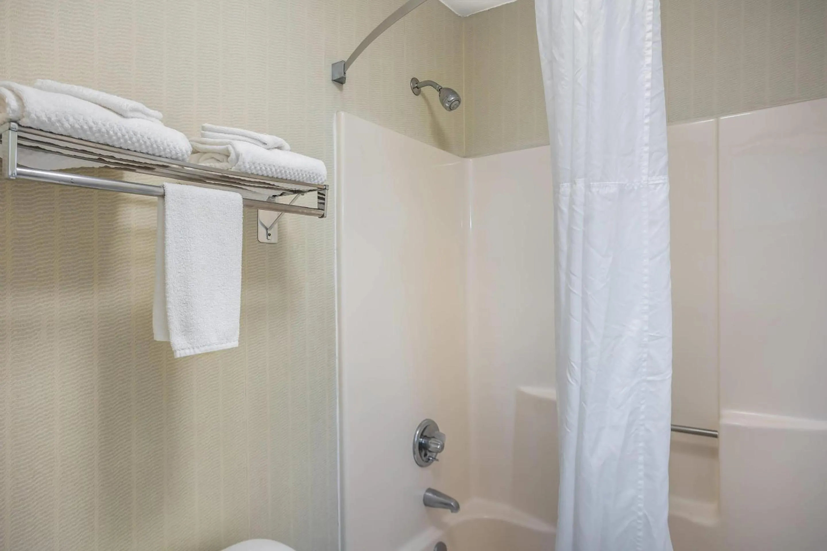 Bedroom in Quality Inn Gettysburg Battlefield