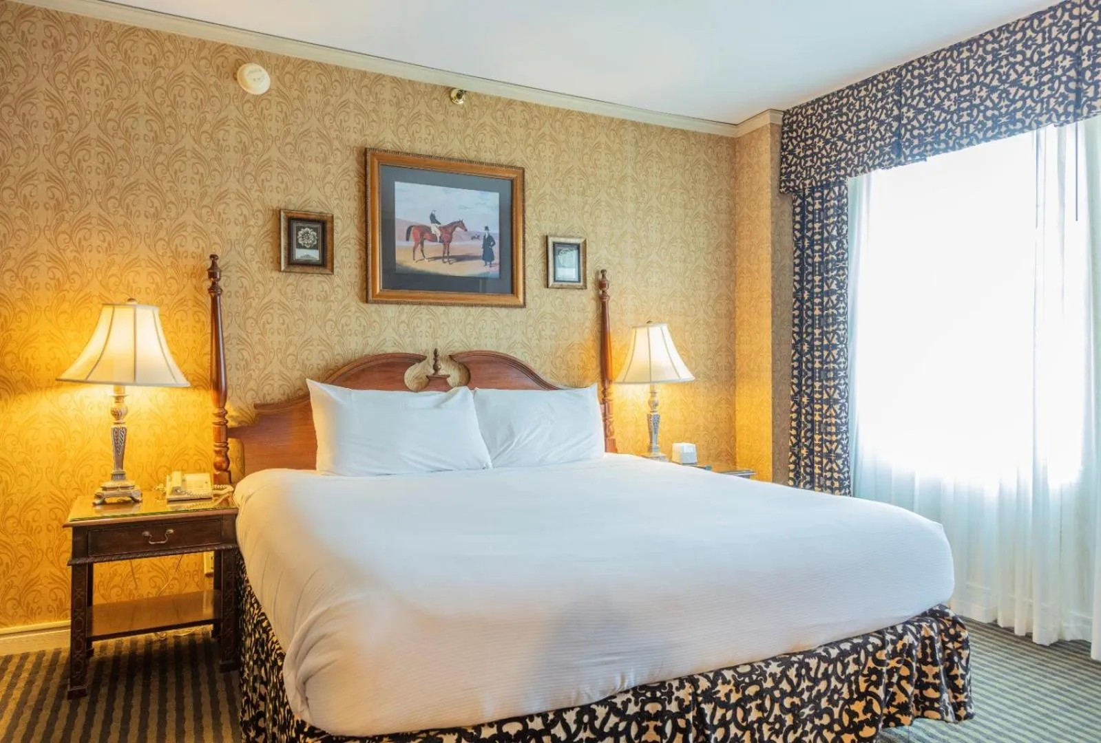 Bedroom, Bed in The Brown Hotel