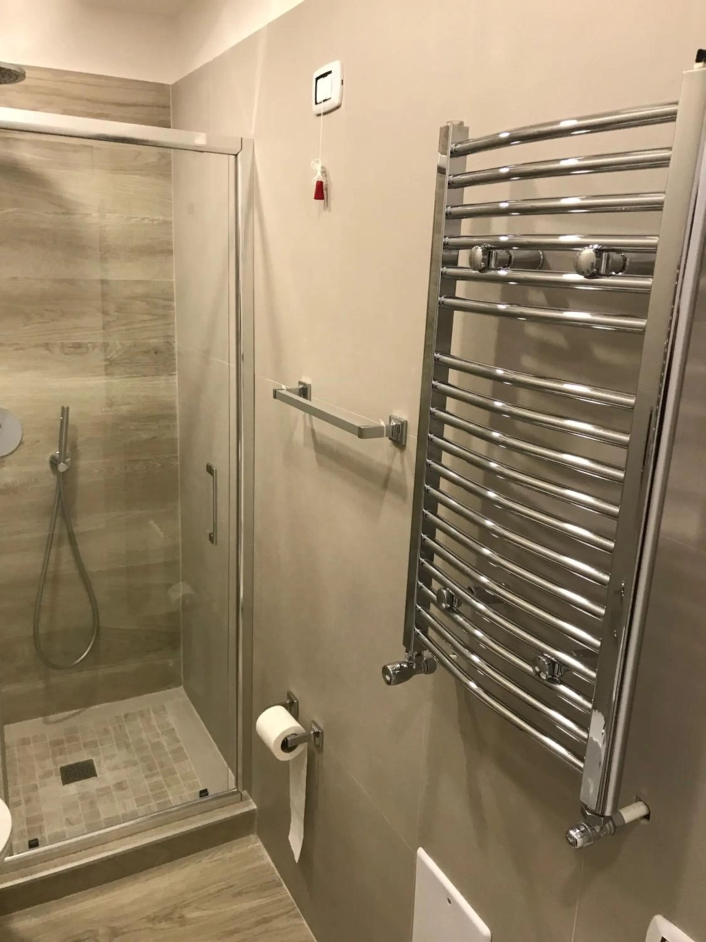 Bathroom in Terrazza Aragon Room and SPA