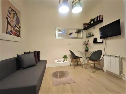 Apartamento en Calle Relatores