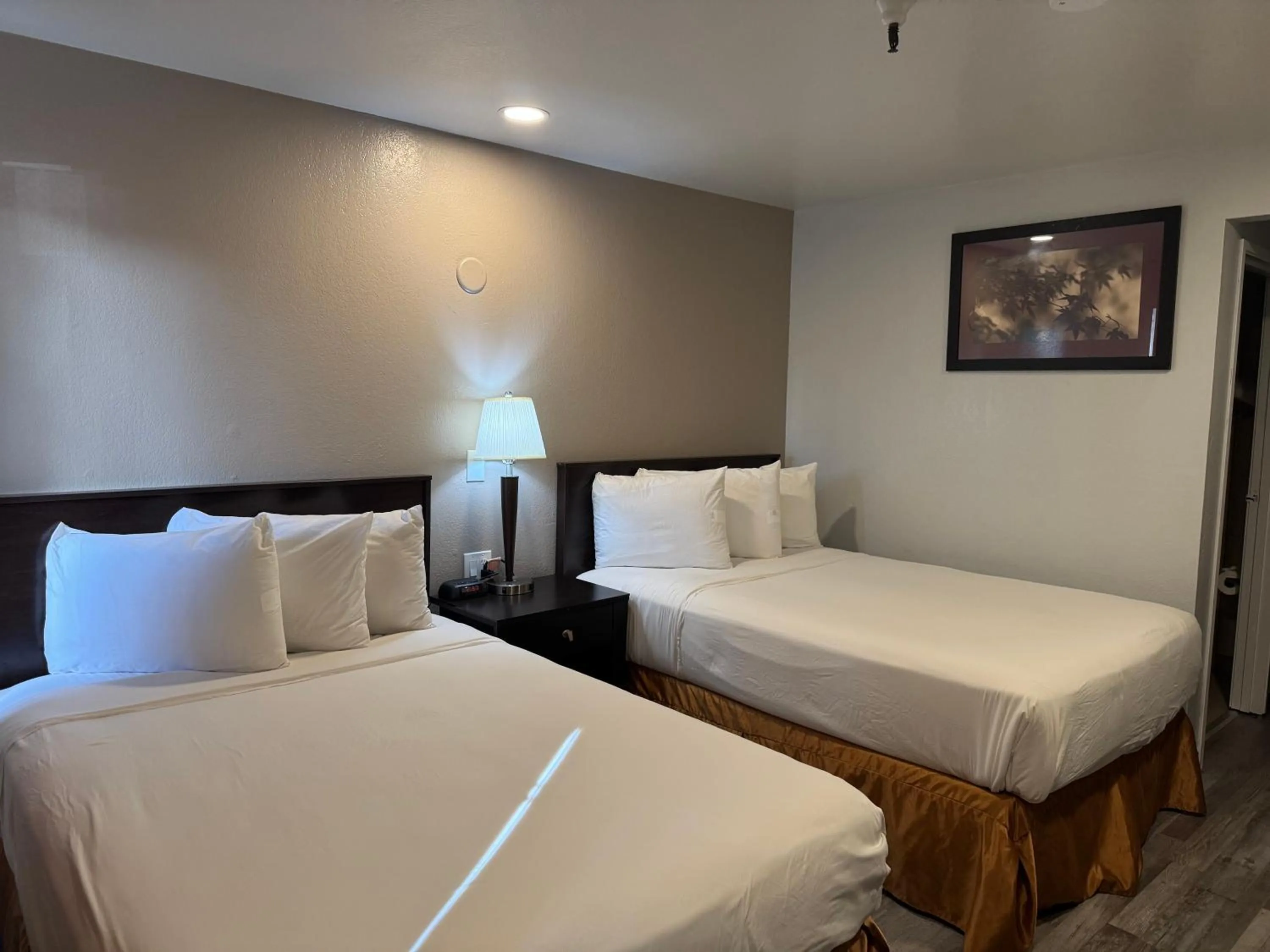 Travelodge by Wyndham Sacramento / Rancho Cordova
