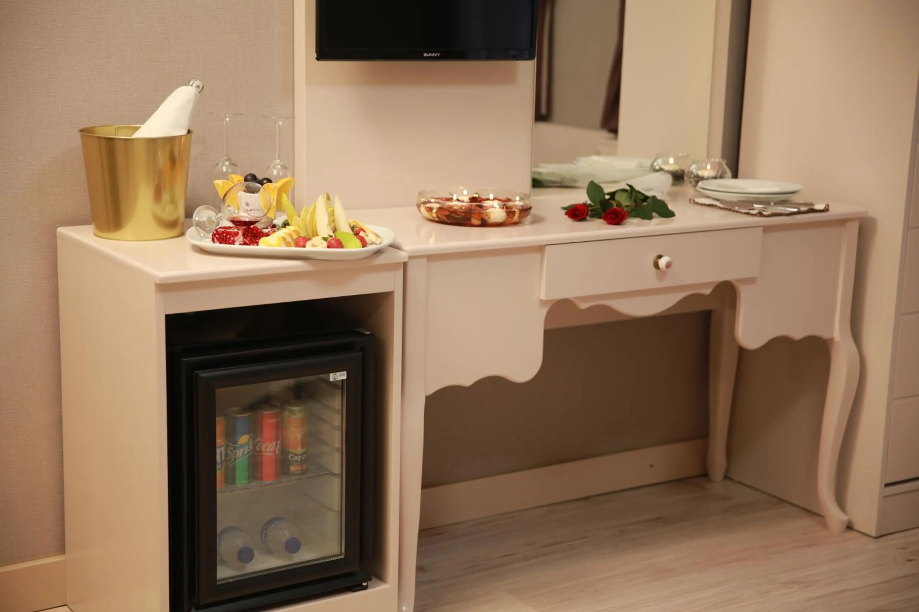 Decorative detail in Pelican House Hotel