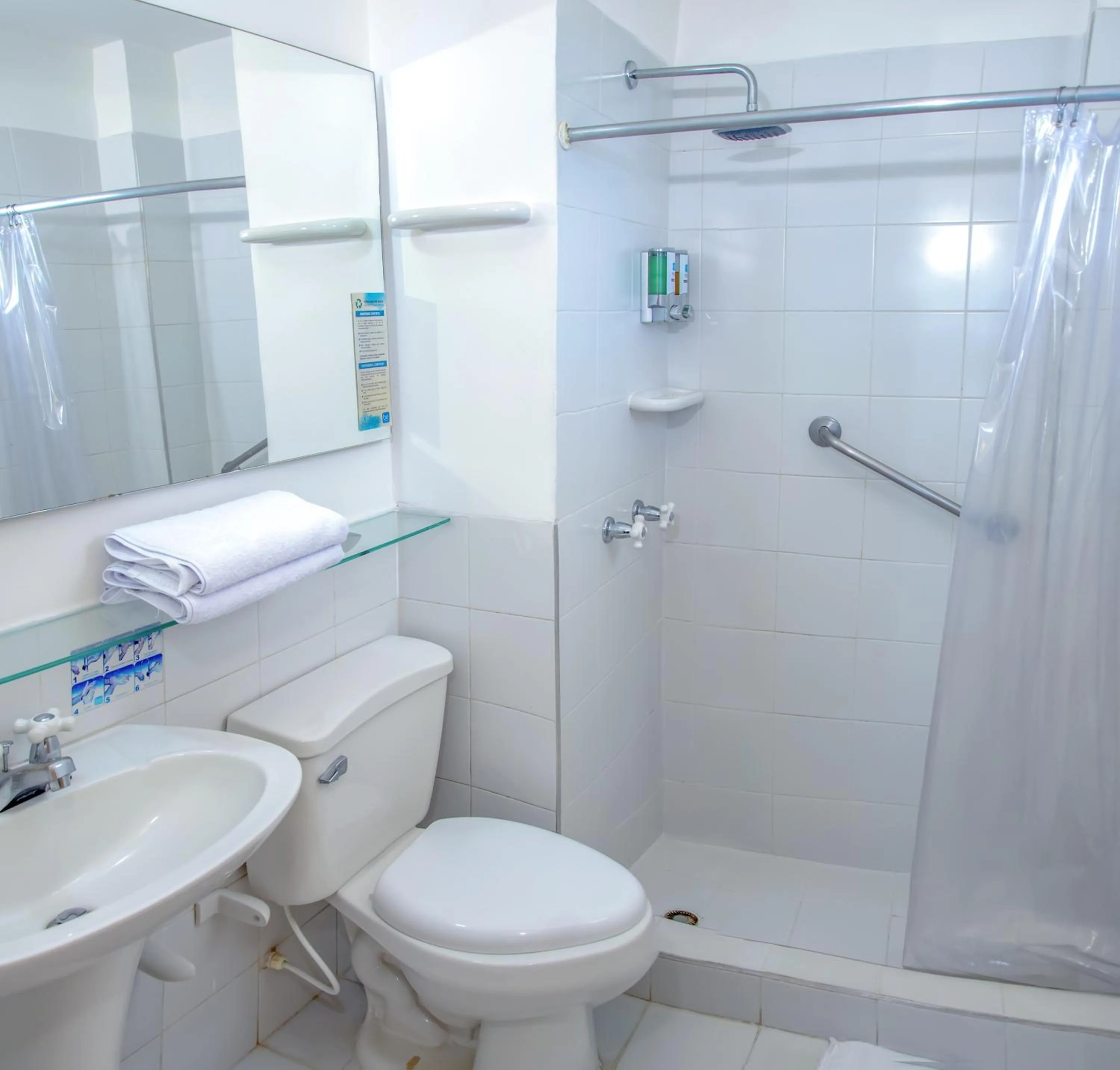 Bathroom in Hotel Be La Sierra