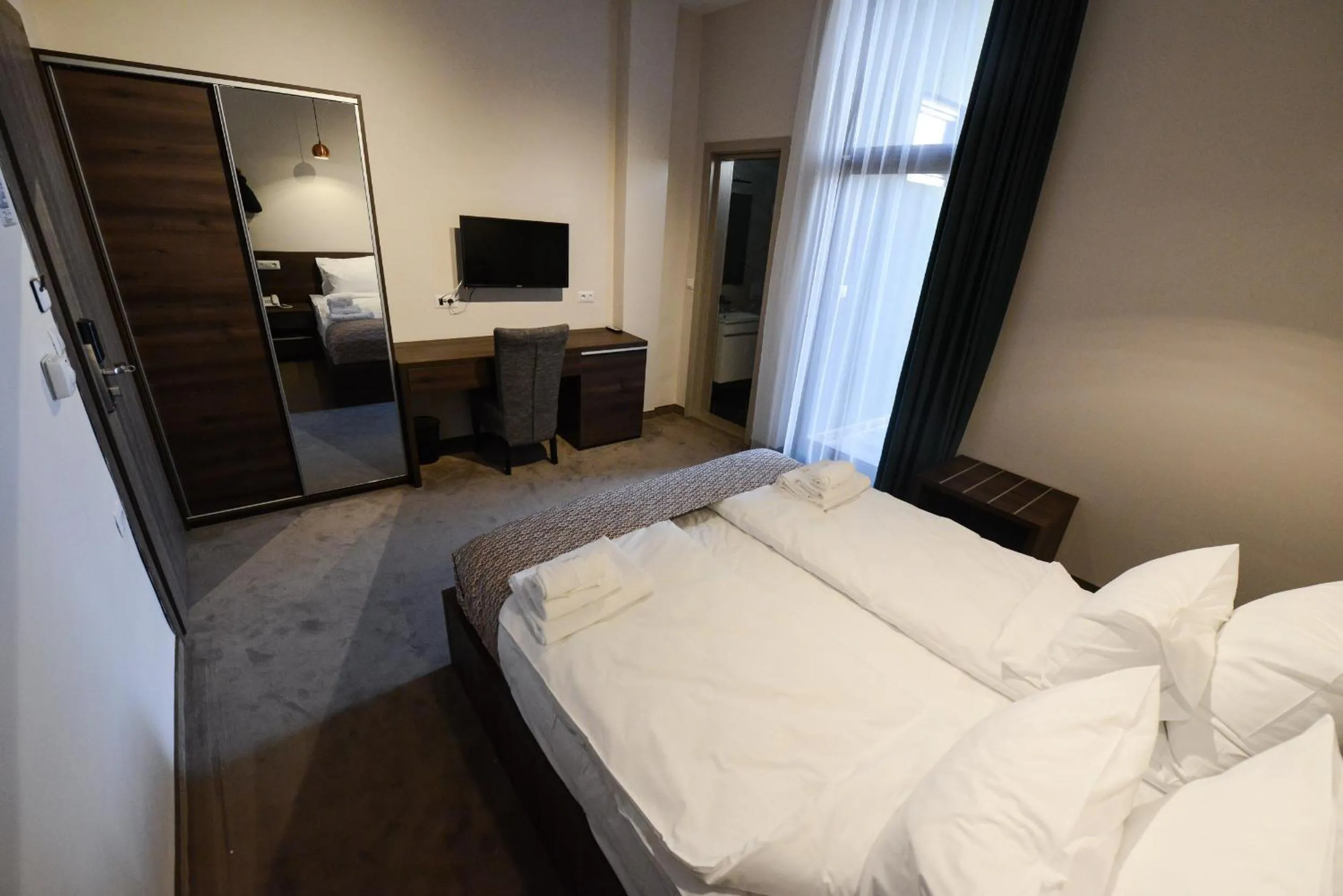 Bed in Hotel Cara 28