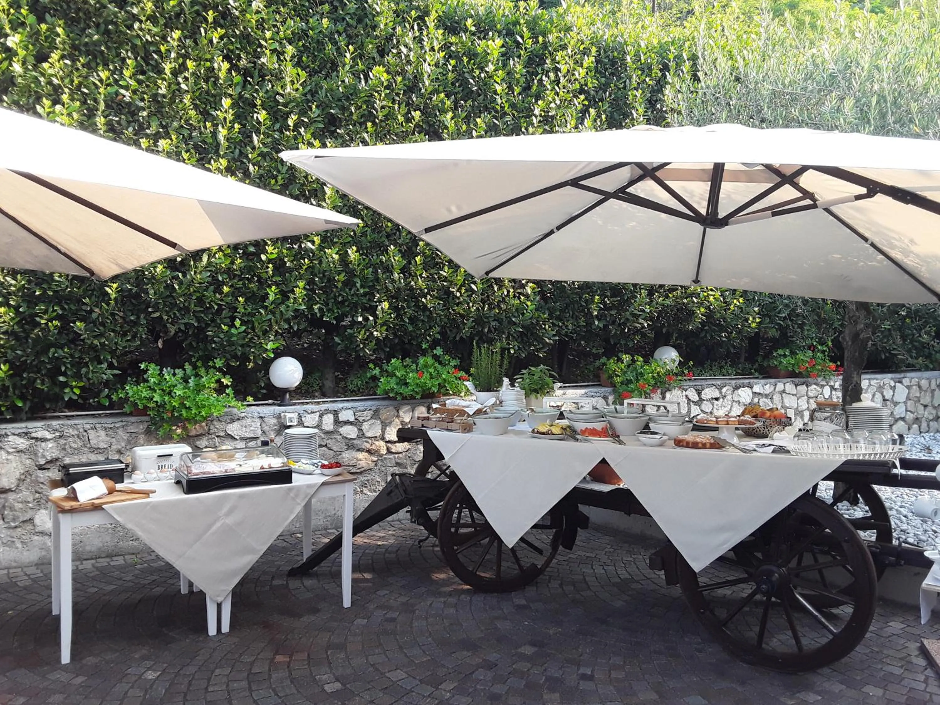 Breakfast in Villa degli Olivi Relais