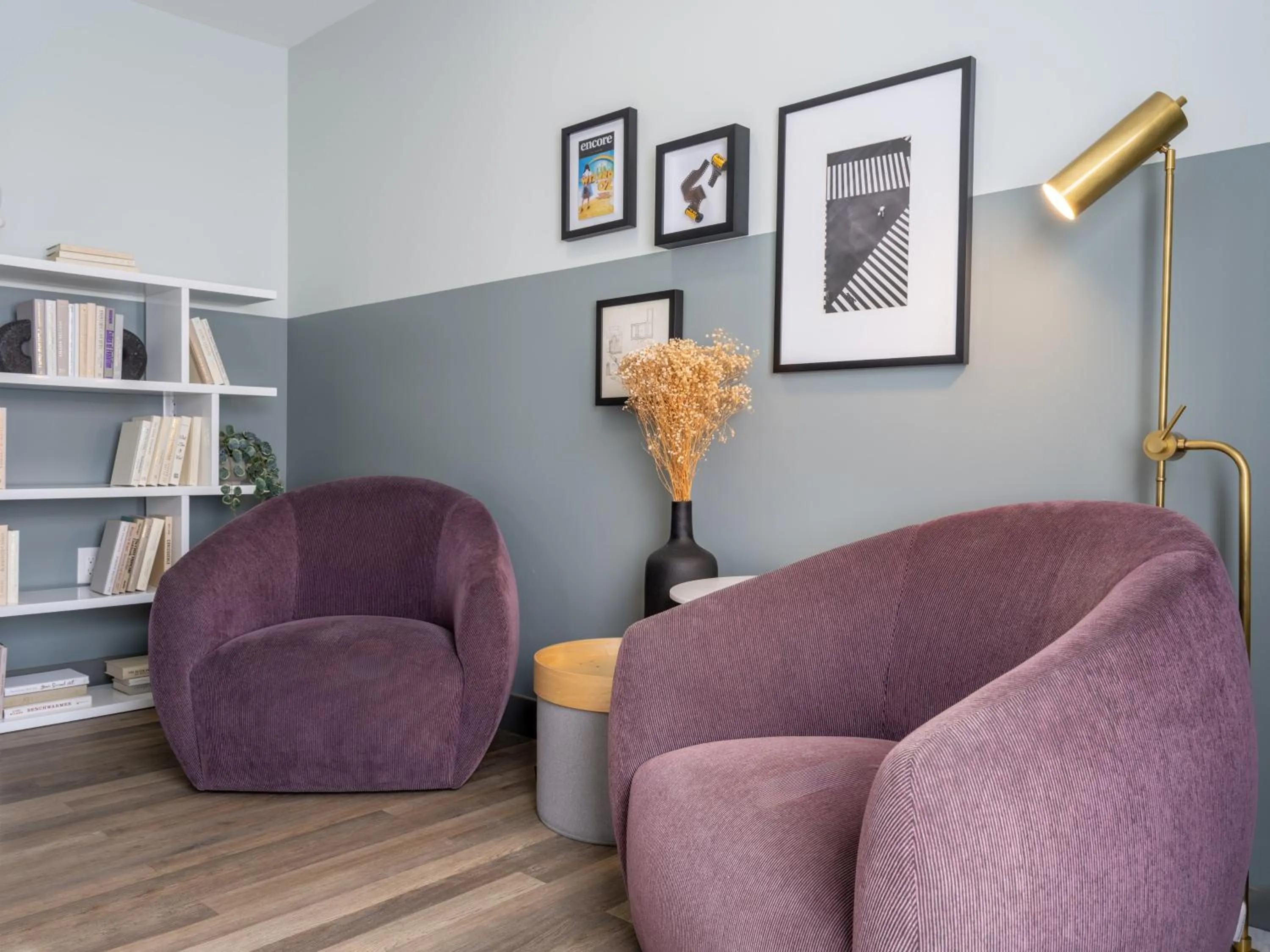 Photo of the whole room in voco The Darwin - Atlanta Midtown by IHG