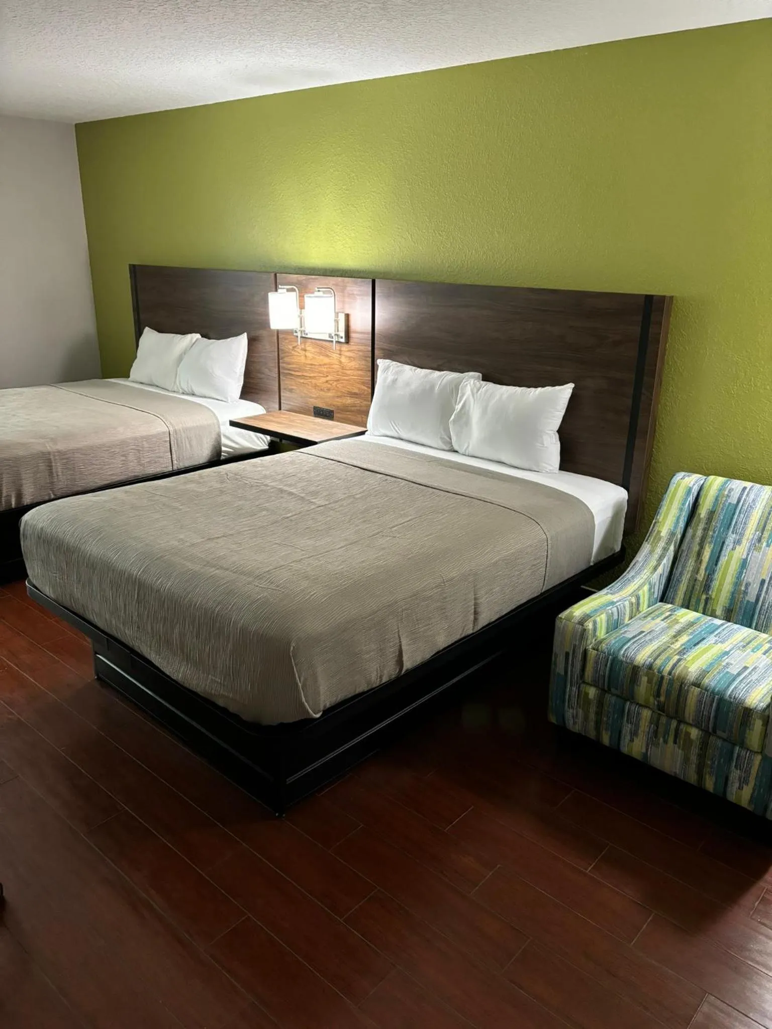 Photo of the whole room, Bed in Travelodge by Wyndham Hotel & Cottages St Augustine - Historic