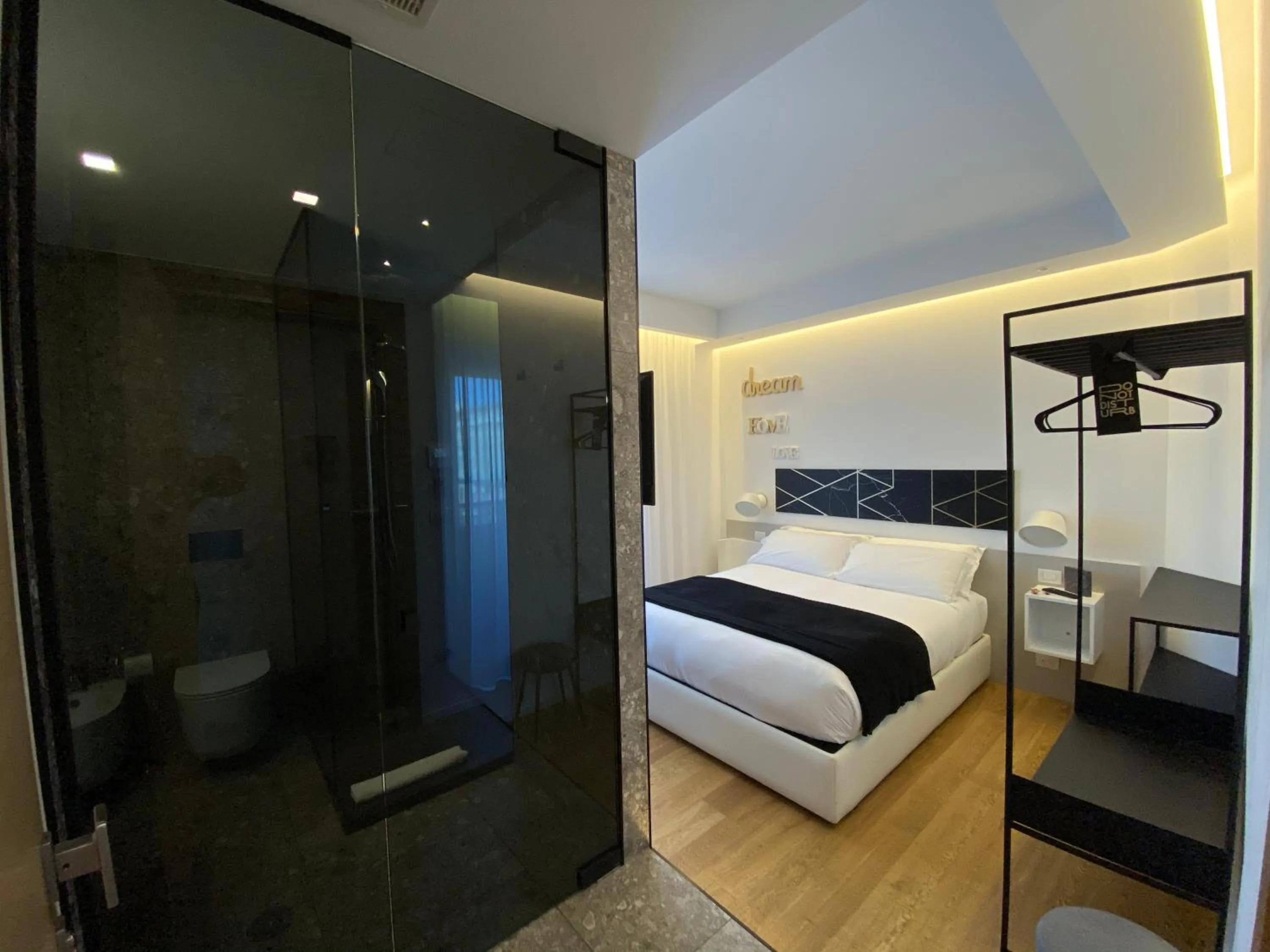 Bed in MYHOME 75 Premium Luxury B&B