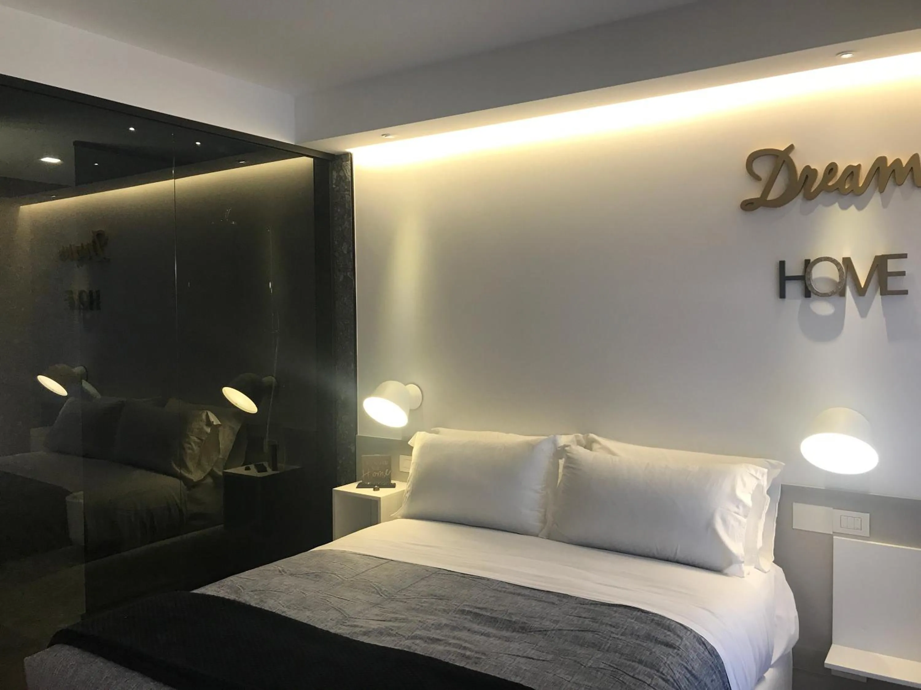 Bed in MYHOME 75 Premium Luxury B&B