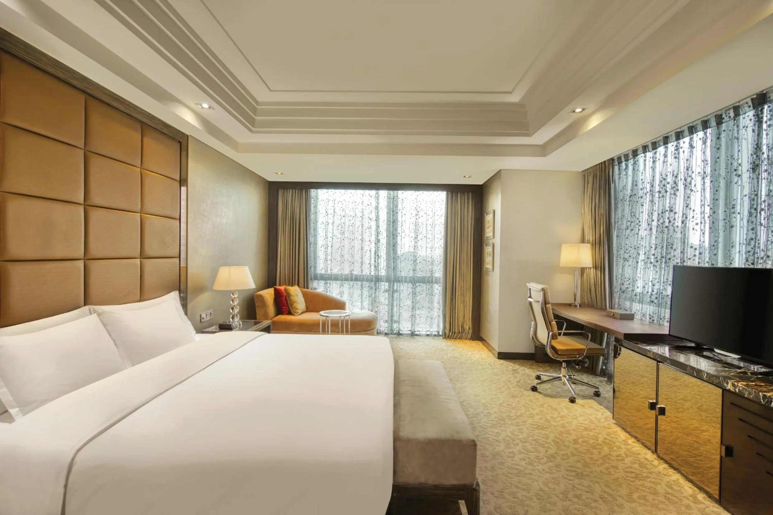 Bedroom, Bed in Crowne Plaza Beijing Chaoyang U-Town by IHG - within 30 minutes to Forbidden City by metro