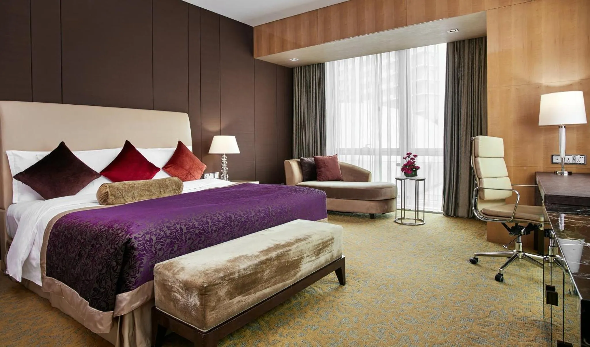 Photo of the whole room, Bed in Crowne Plaza Beijing Chaoyang U-Town by IHG