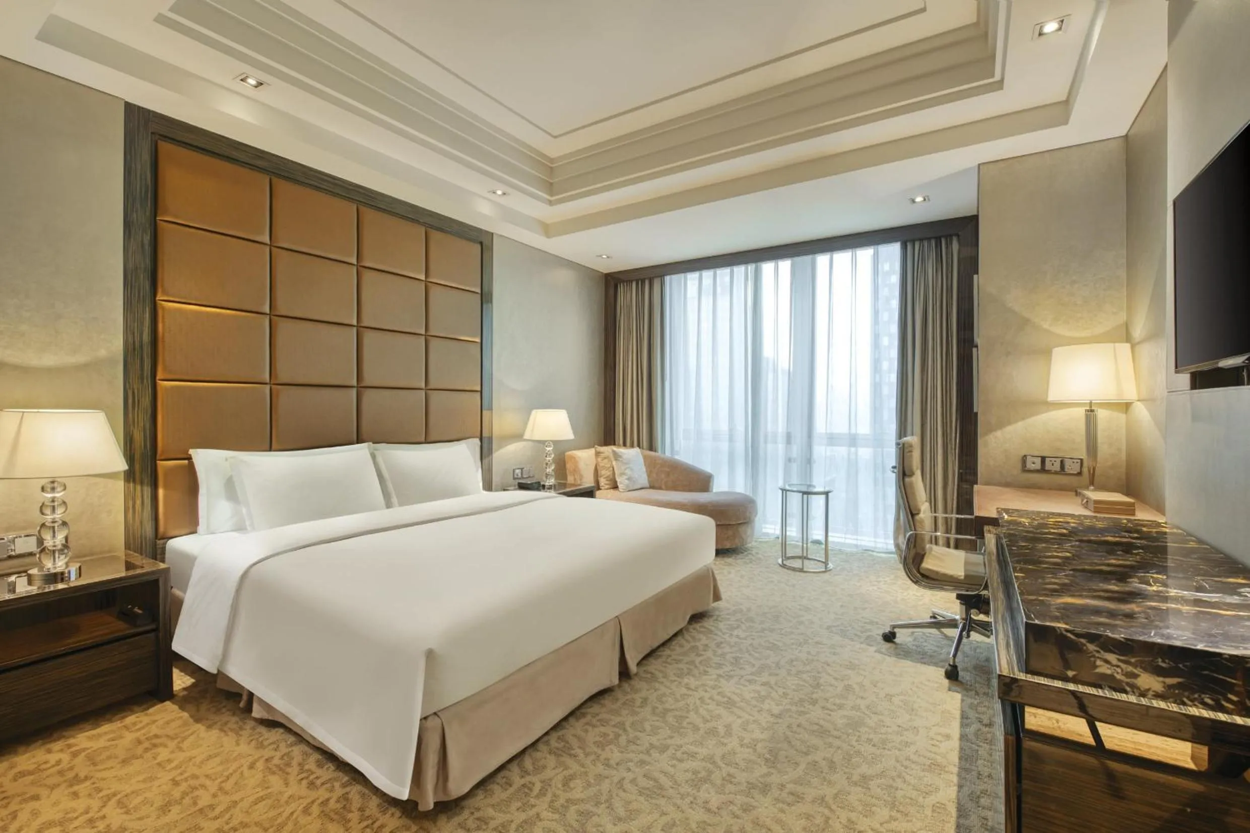 Photo of the whole room, Bed in Crowne Plaza Beijing Chaoyang U-Town by IHG - within 30 minutes to Forbidden City by metro