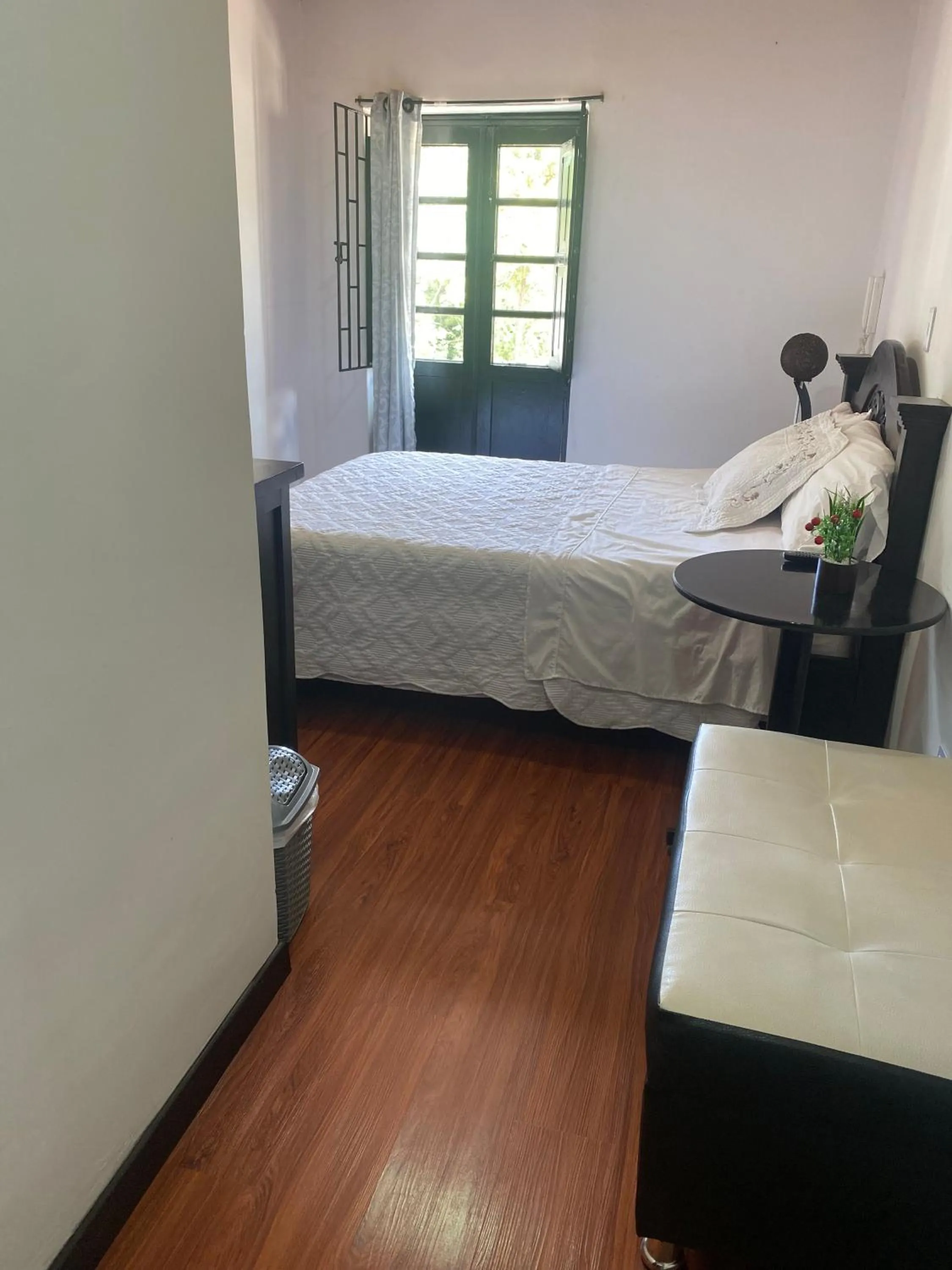 Photo of the whole room, Bed in Hotel Aroma del Bosque Posada Cafe