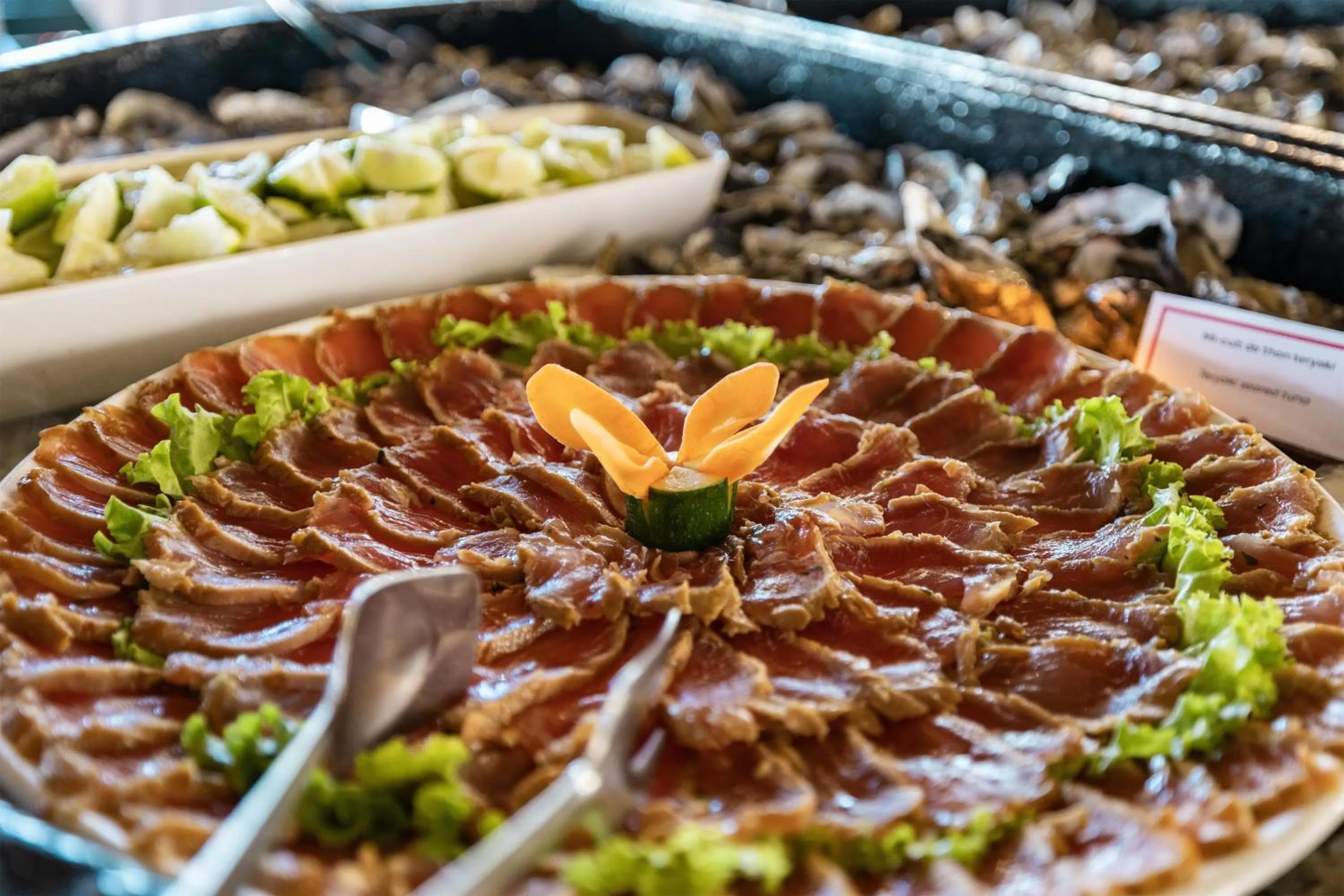 Restaurant/places to eat in Hilton Moorea Lagoon Resort & Spa