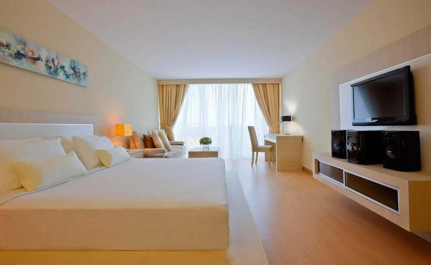 Photo of the whole room, Bed in Jinhold Apartment Hotel