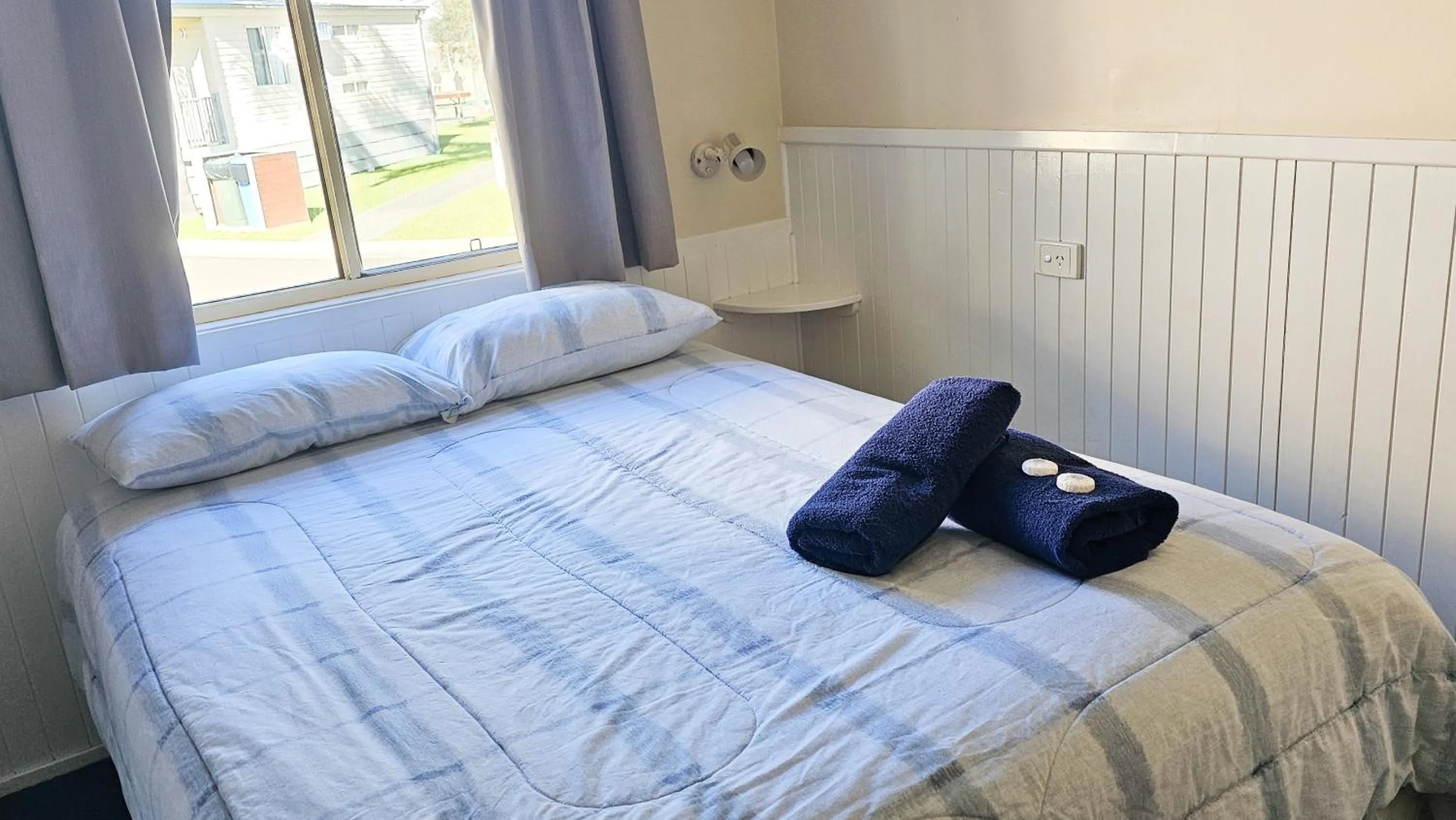 Bedroom, Bed in Barrack Point Holidays