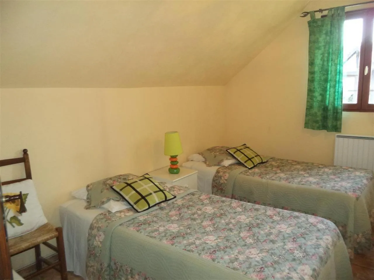 Bedroom, Bed in Trois logements indépendant au Grande Vigne