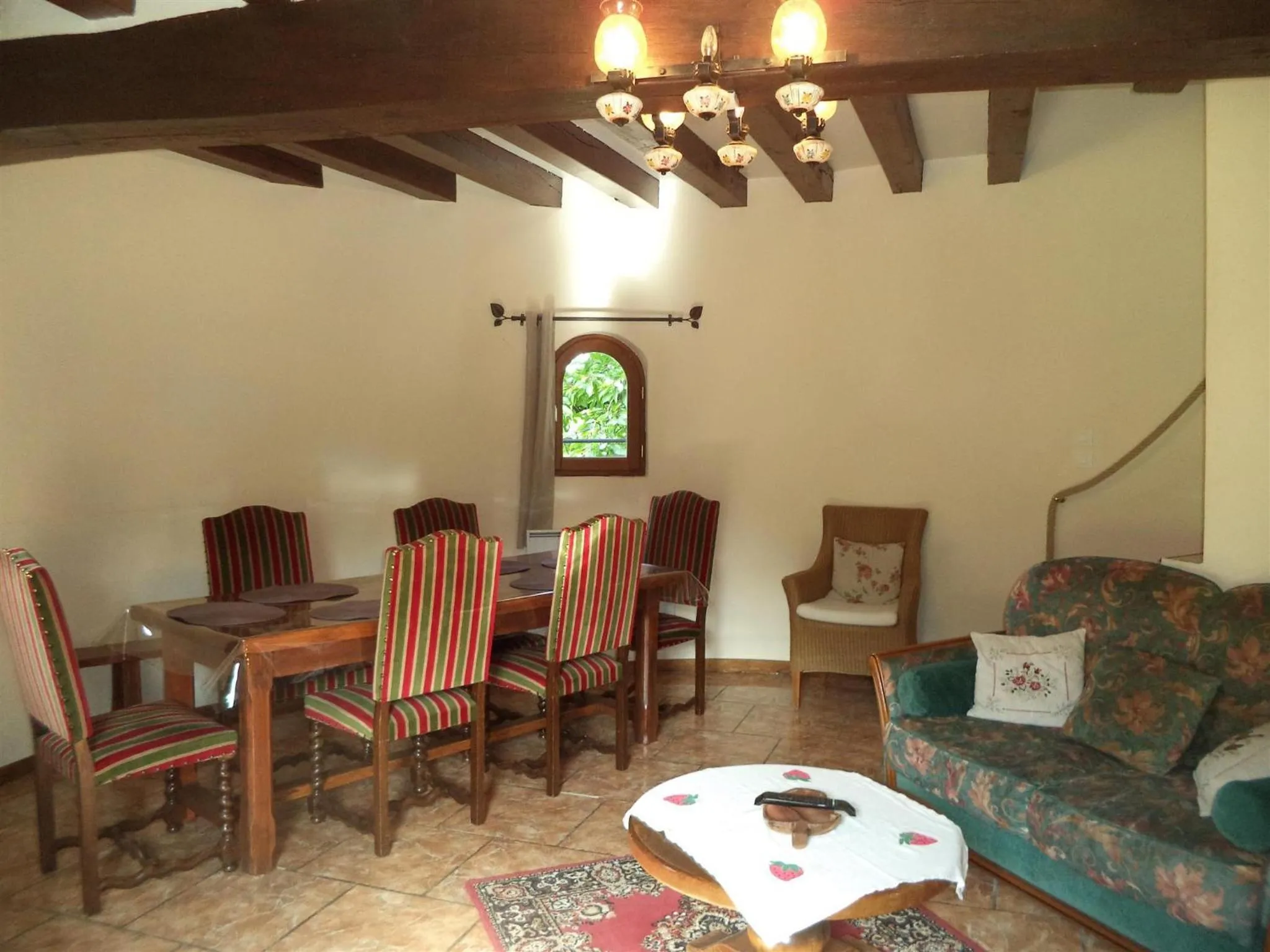 Dining area in Trois logements indépendant au Grande Vigne