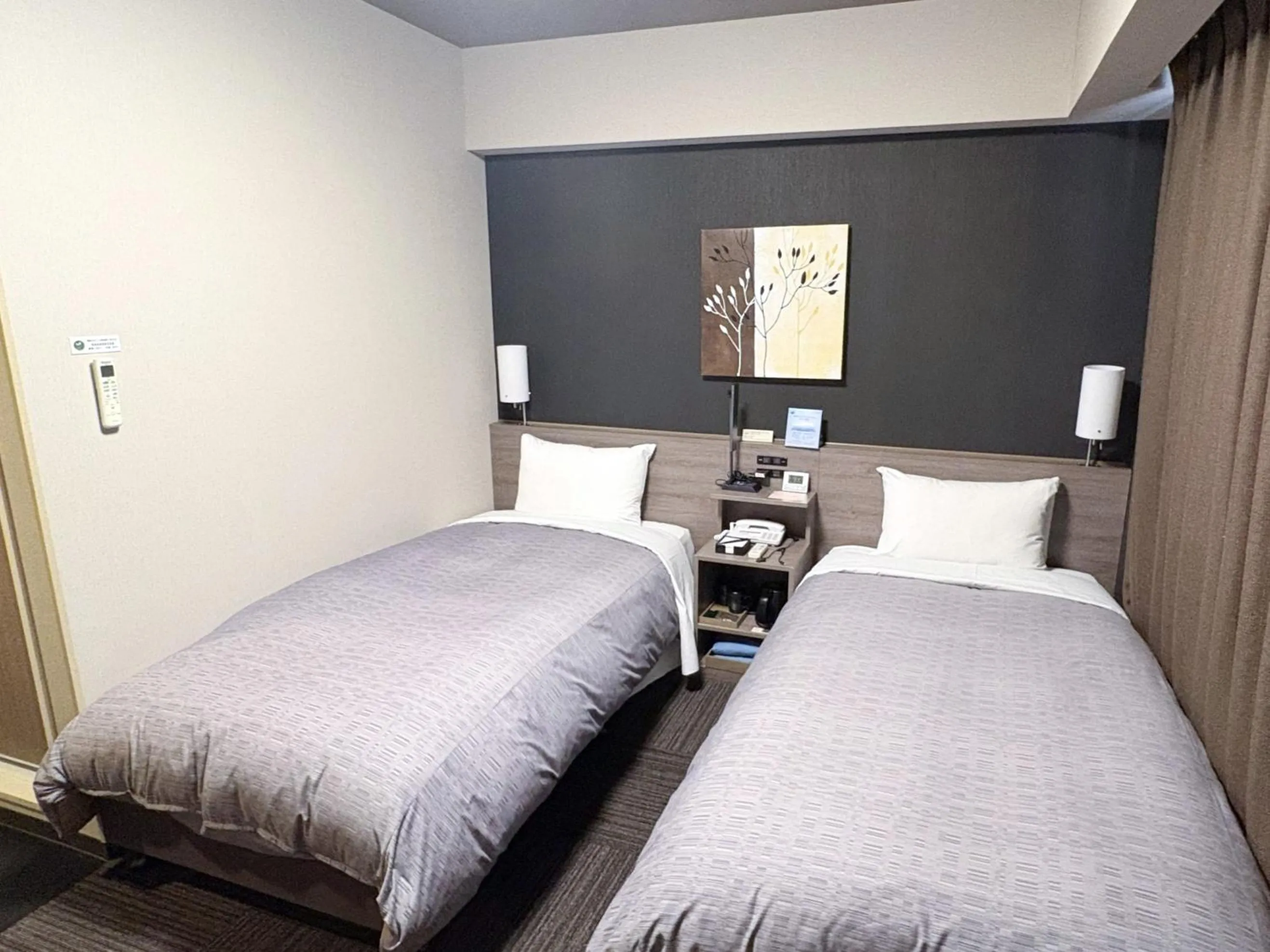 Photo of the whole room, Bed in Hotel Route-inn Utsunomiya Yuinomori -Lightline Yuinomori Nishi Ekimae-