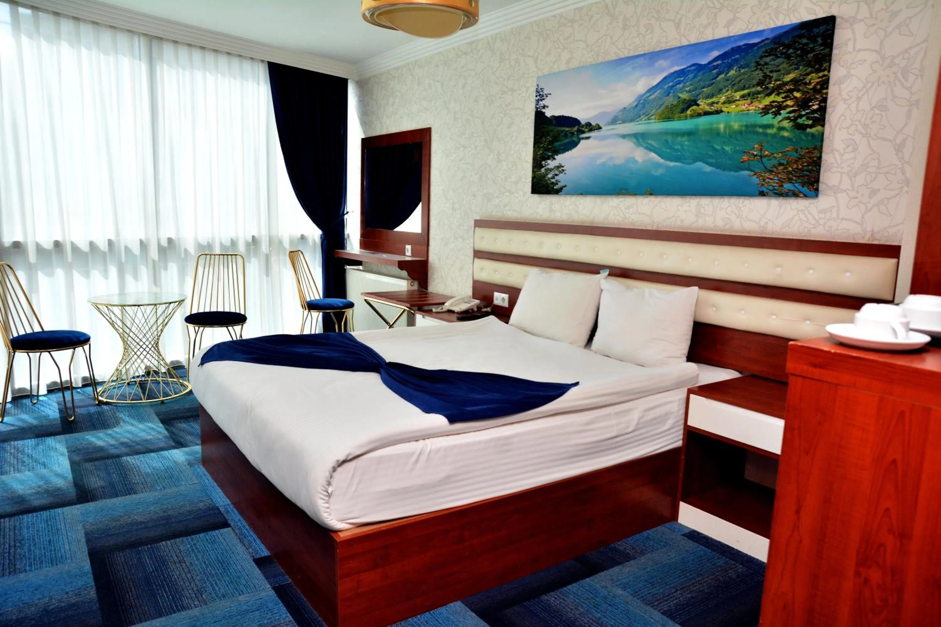 Family, Bed in Business Grand Hotel