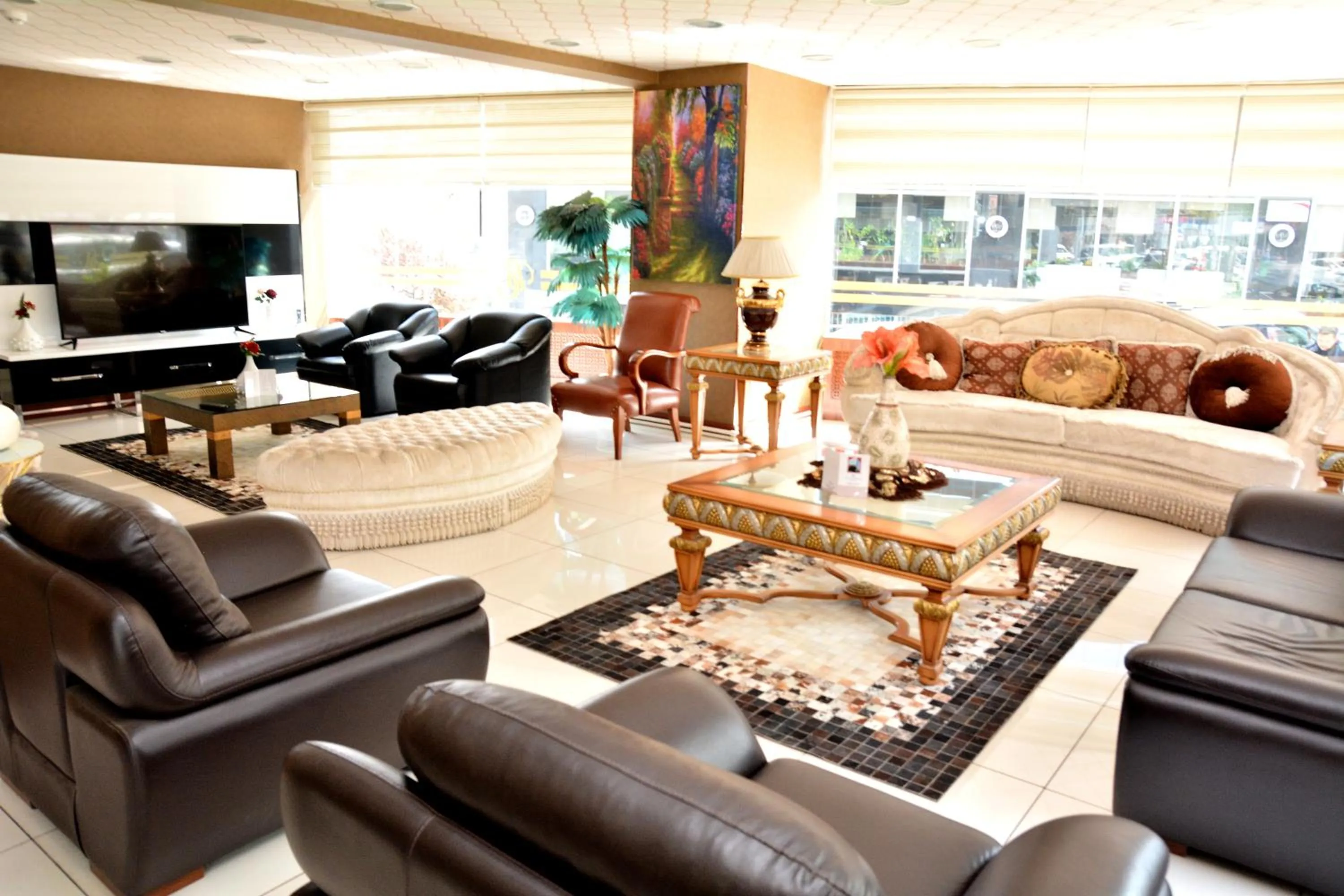 Lobby or reception in Business Grand Hotel