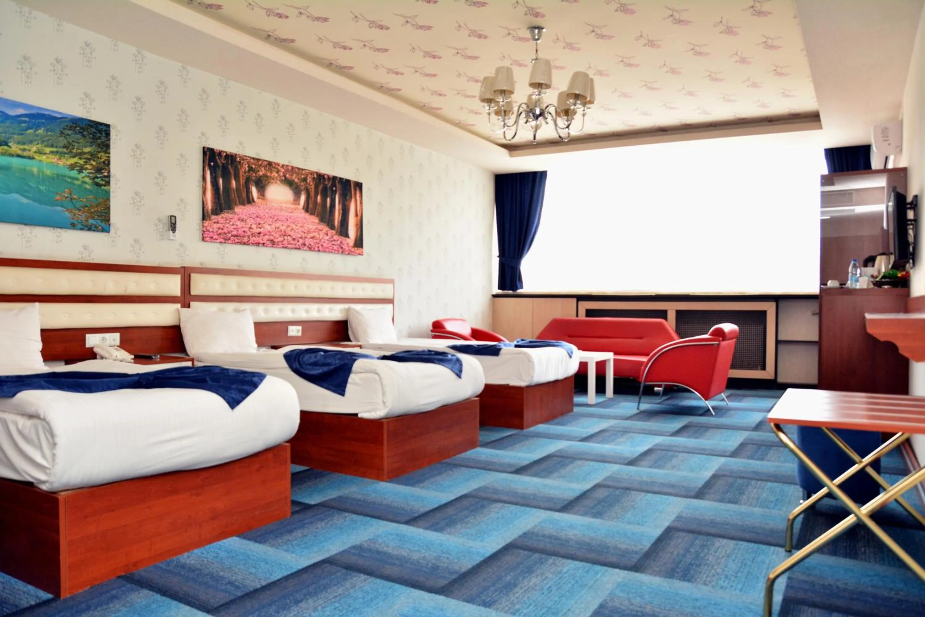 Massage, Bed in Business Grand Hotel