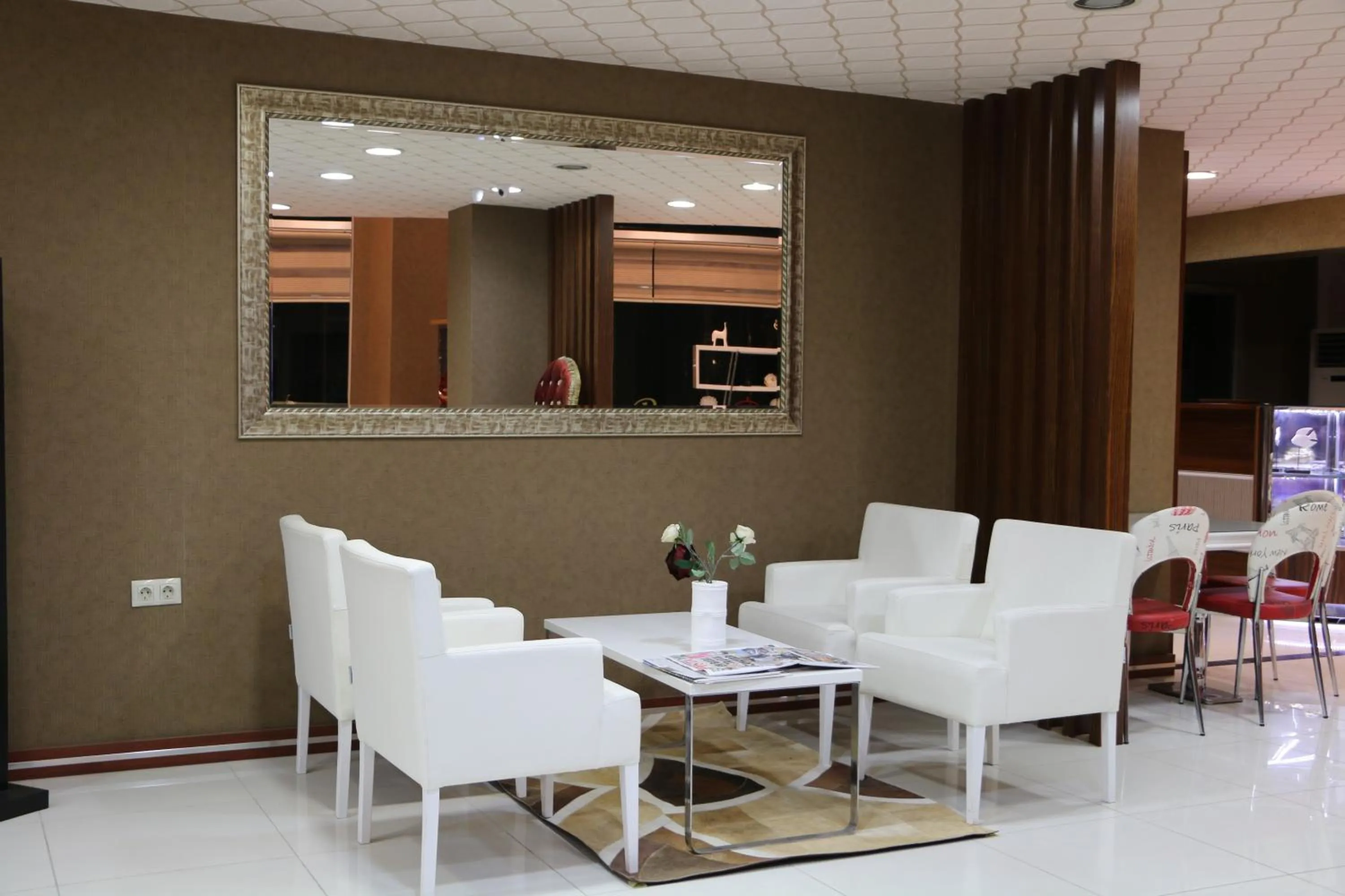 Lounge or bar in Business Grand Hotel