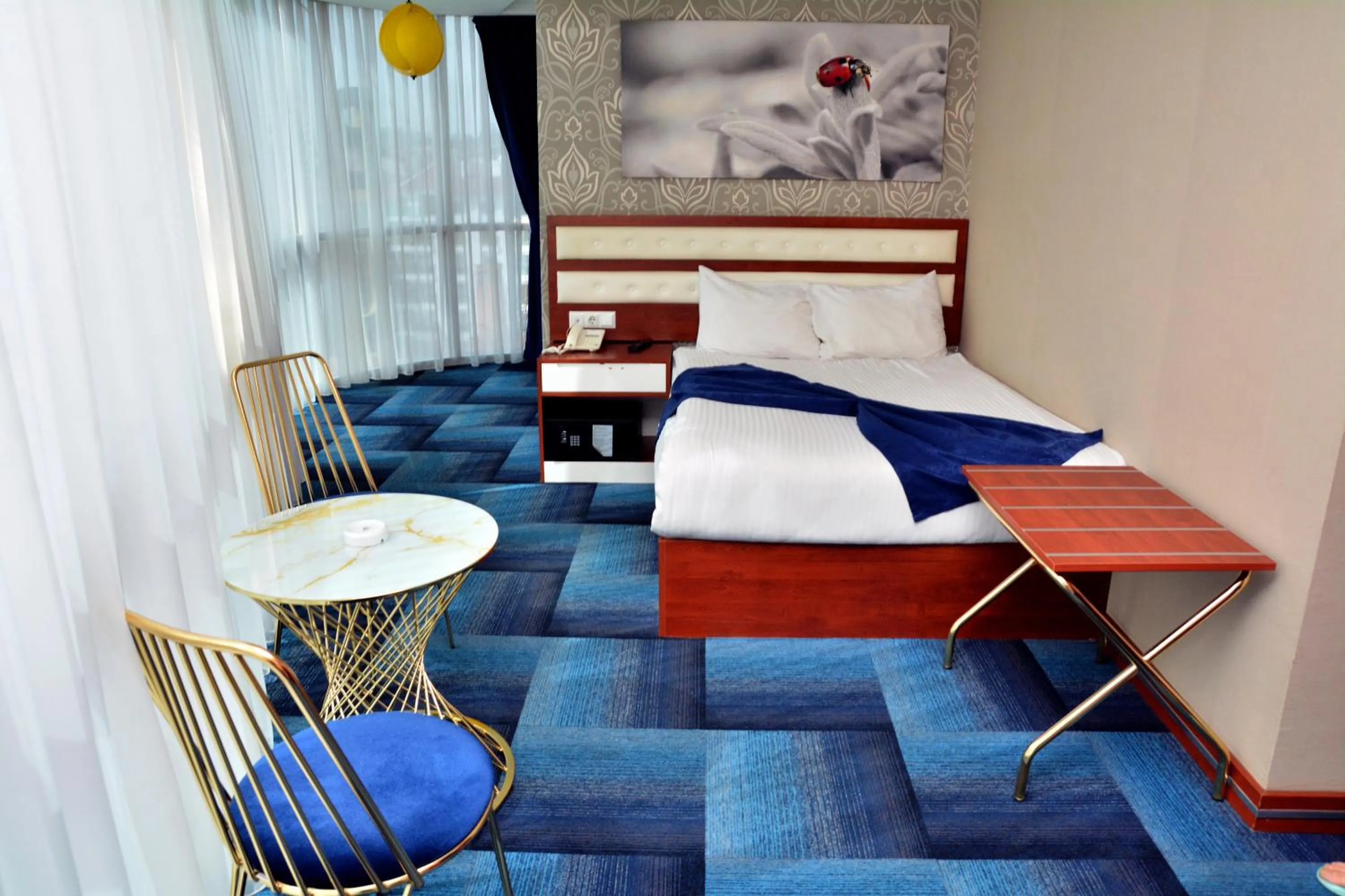 Photo of the whole room, Bed in Business Grand Hotel