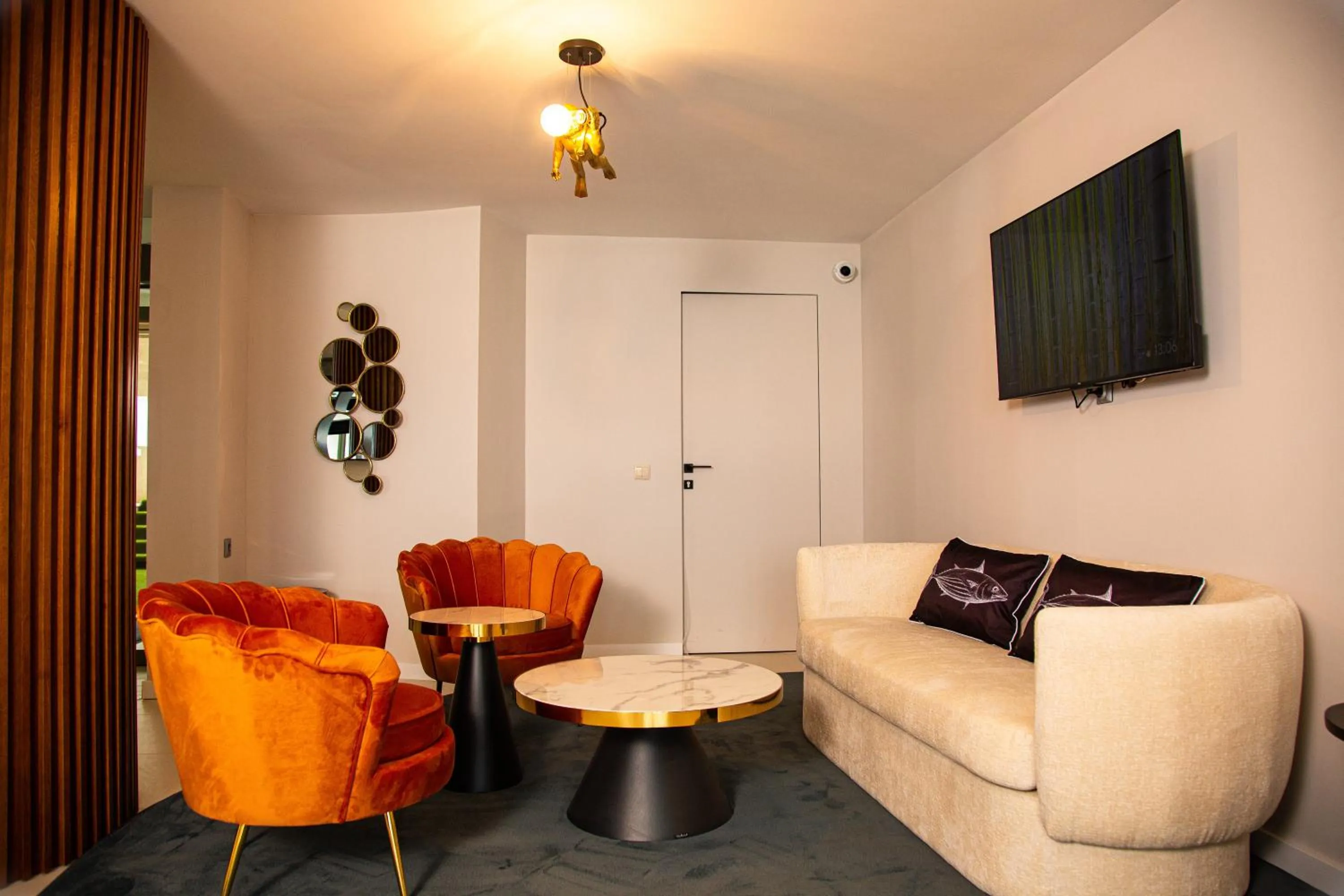 Communal lounge/ TV room in Hotel Antea - By The Sea