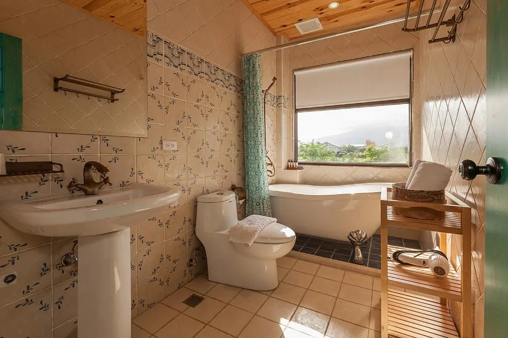 Toilet in Forest B&B