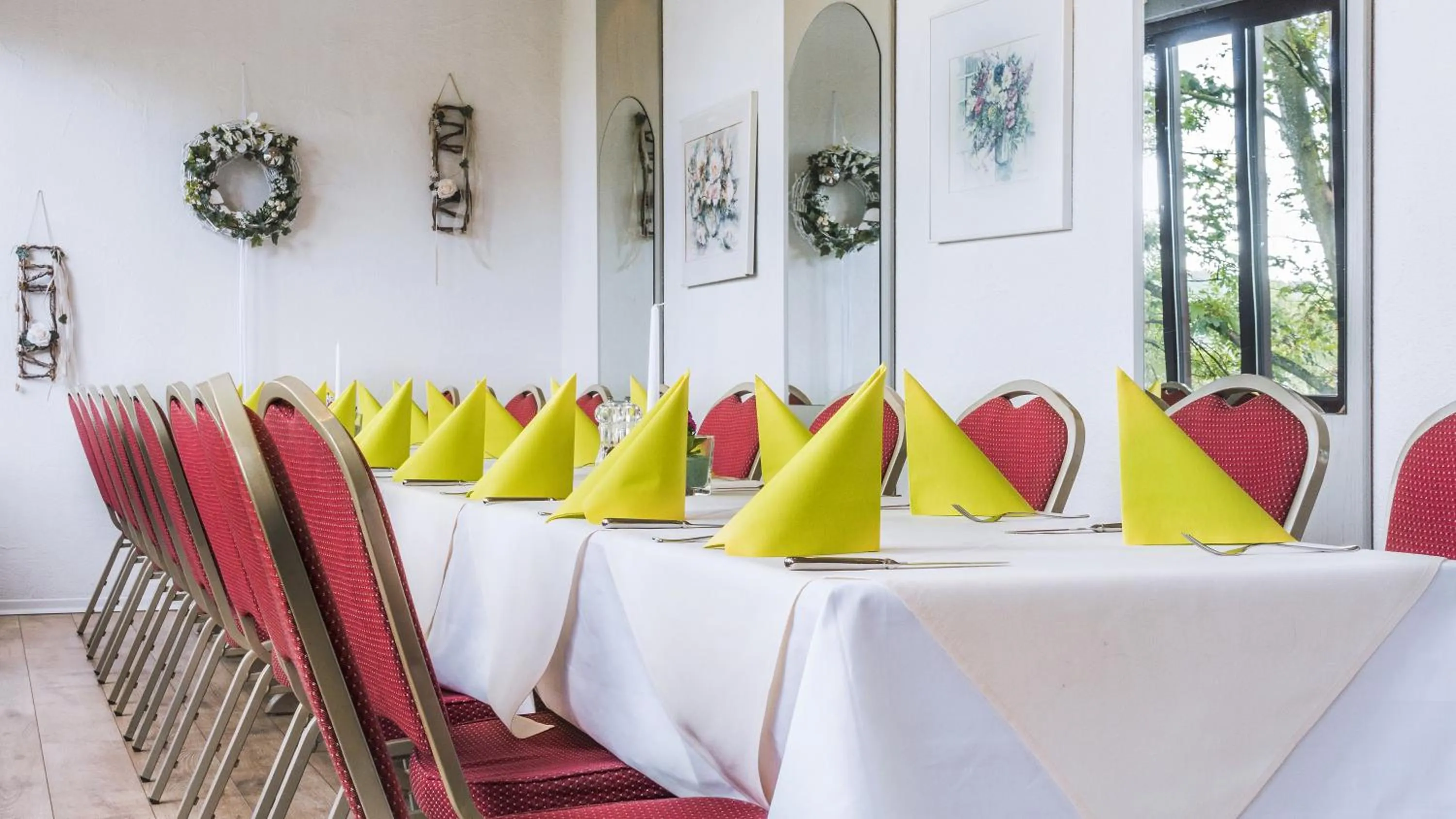 Restaurant/places to eat in Hotel Restaurant Menden