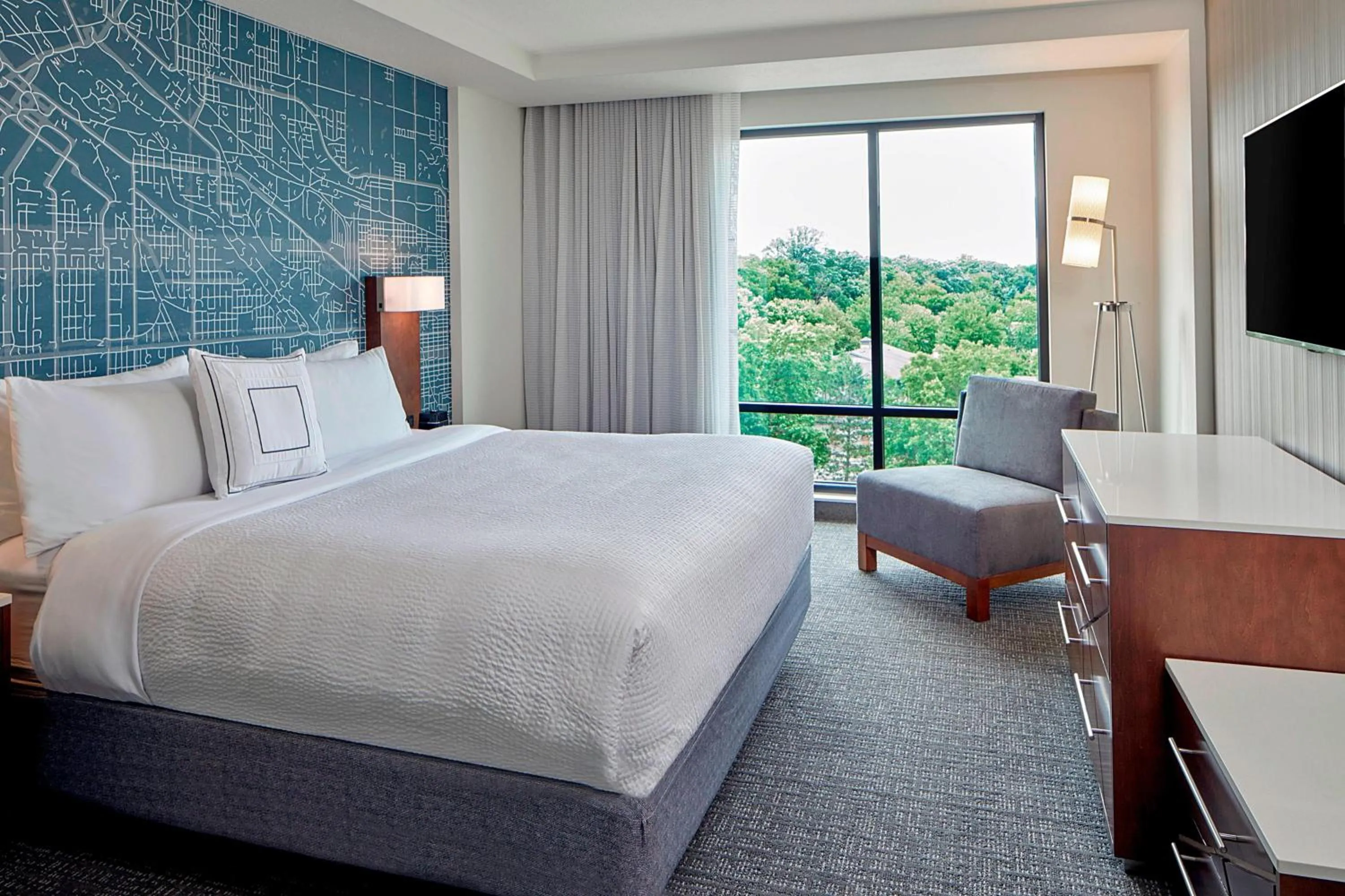 Bedroom, Bed in Courtyard by Marriott Minneapolis West