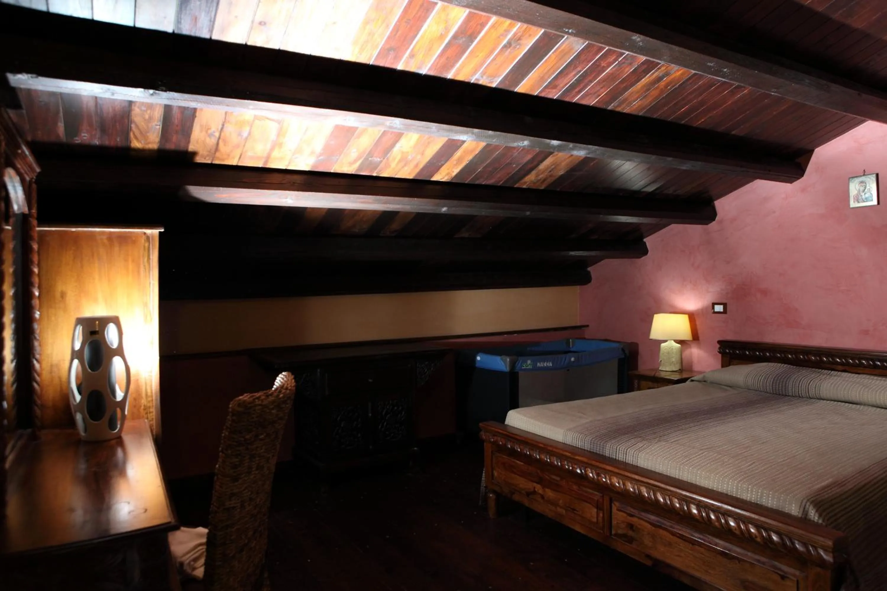 Bedroom, Bed in Jardin De France