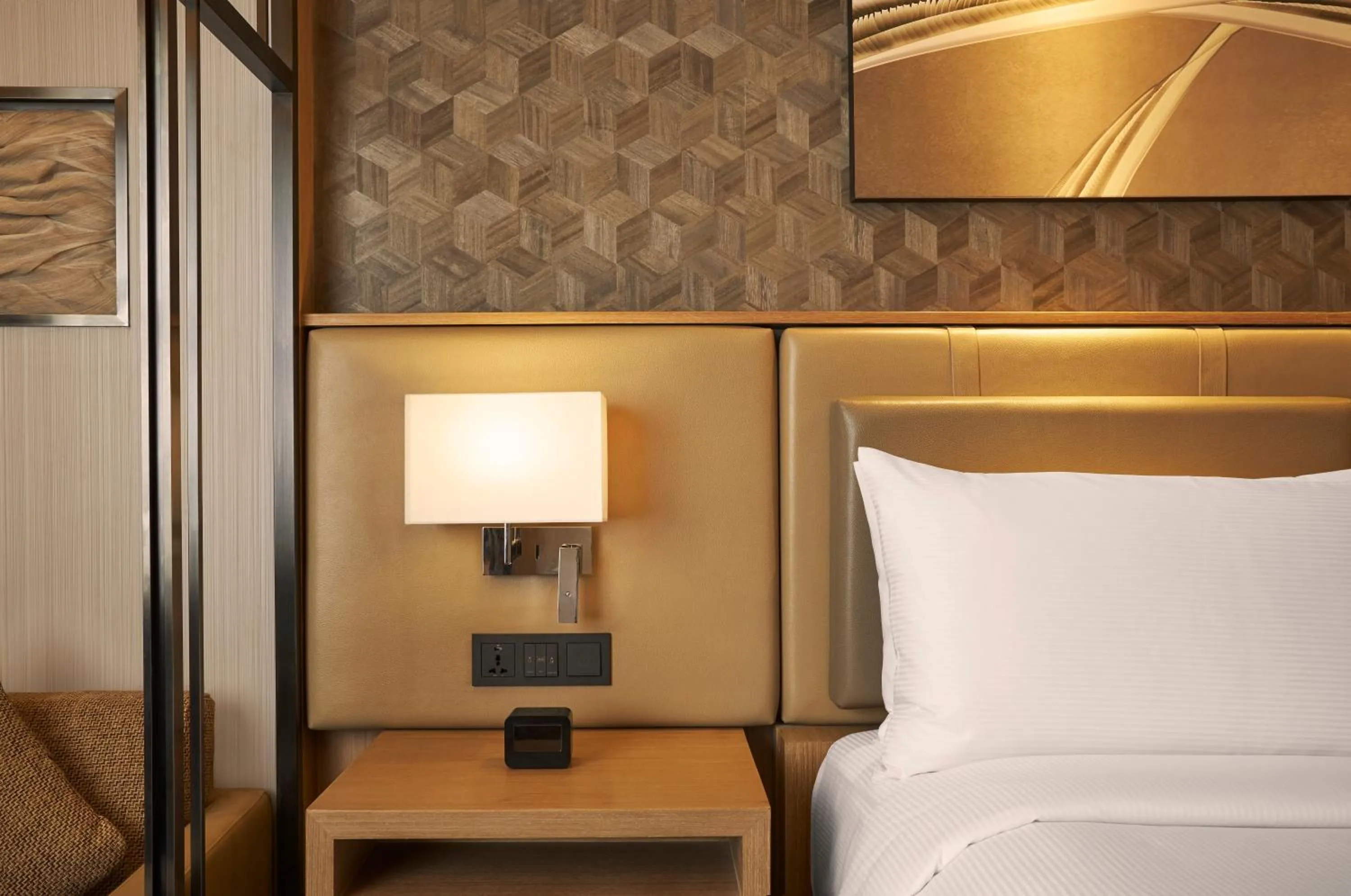 Bed in Hilton Manila Newport World Resorts